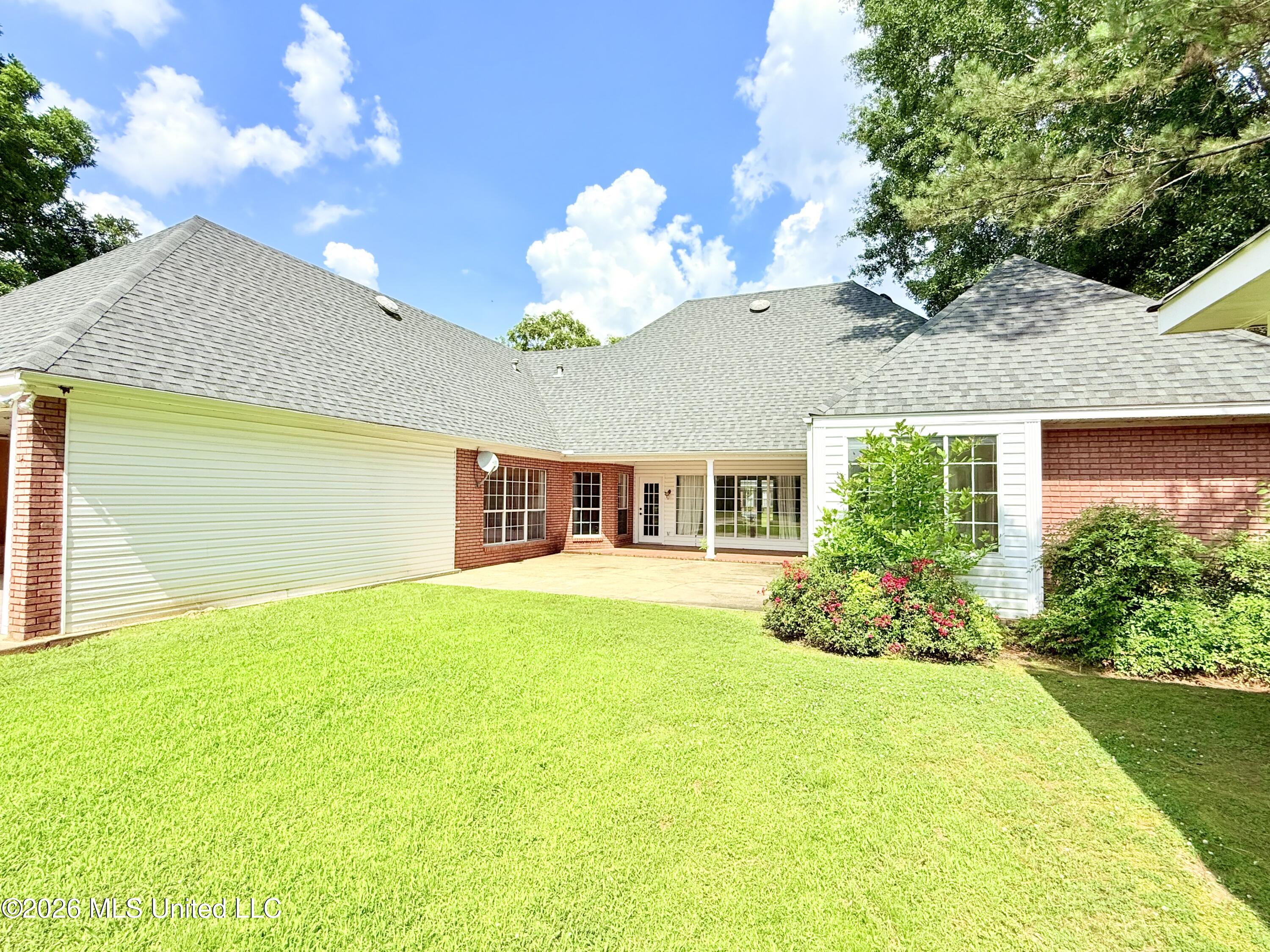 2465 Pryor Street Property Photo 33