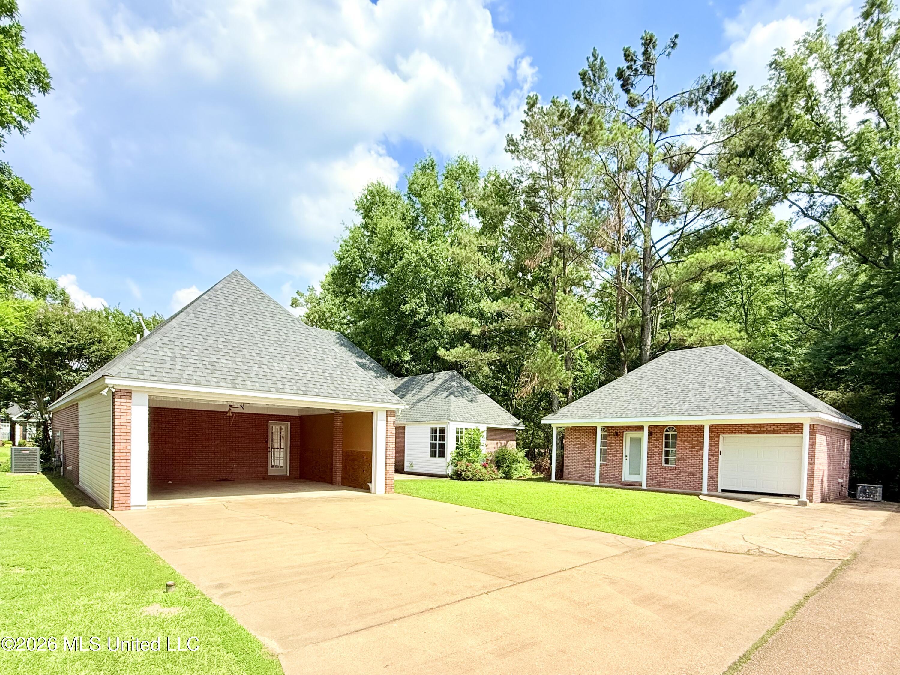 2465 Pryor Street Property Photo 34