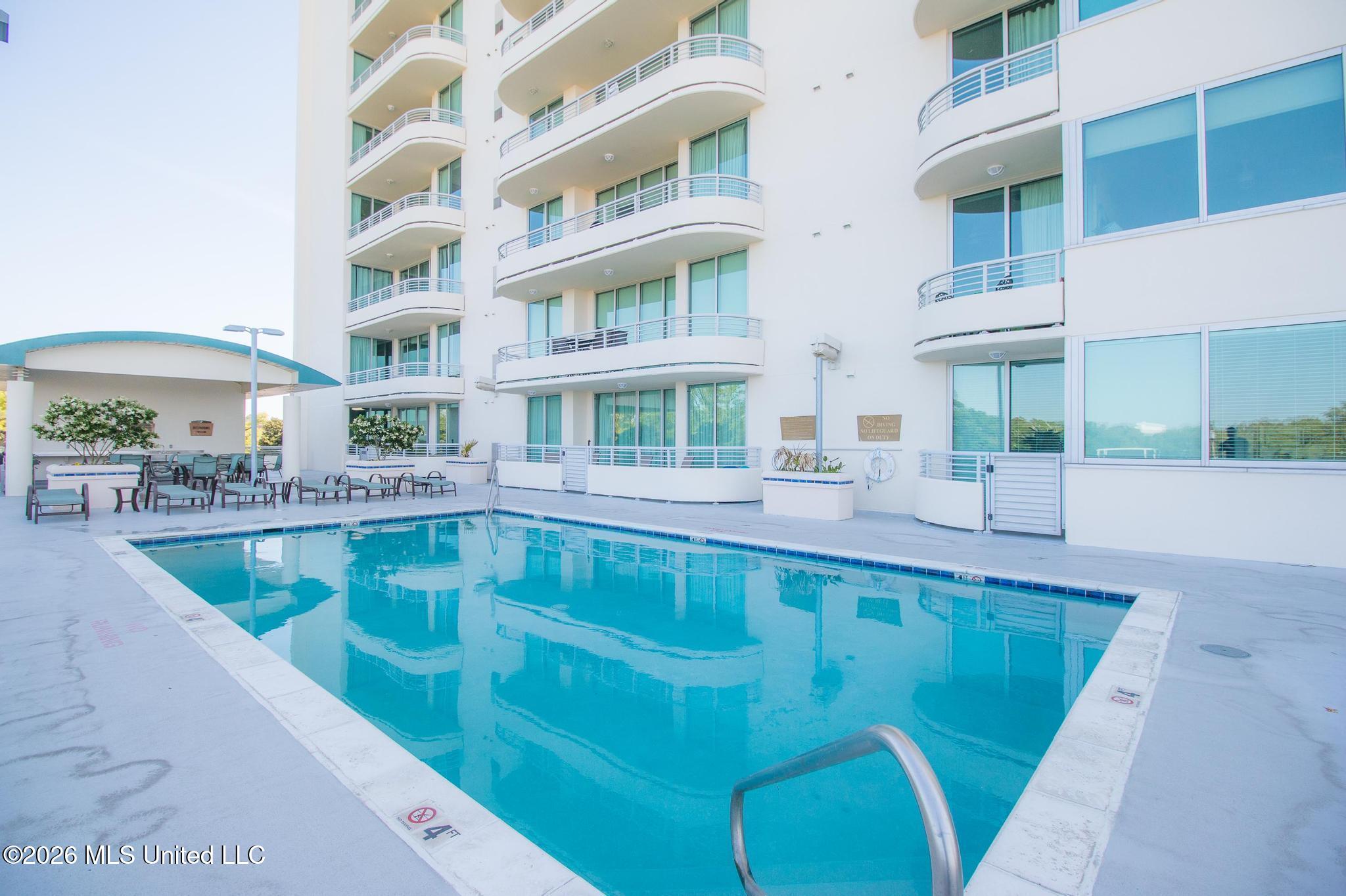 2060 Beach Boulevard Property Photo 10