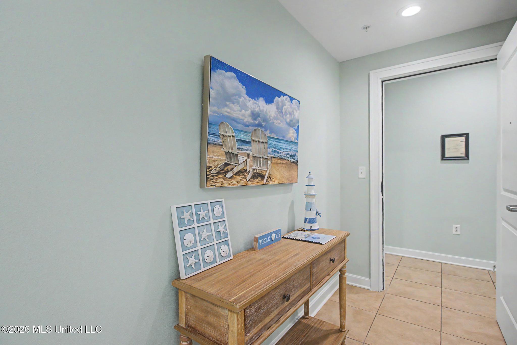 2060 Beach Boulevard Property Photo 14