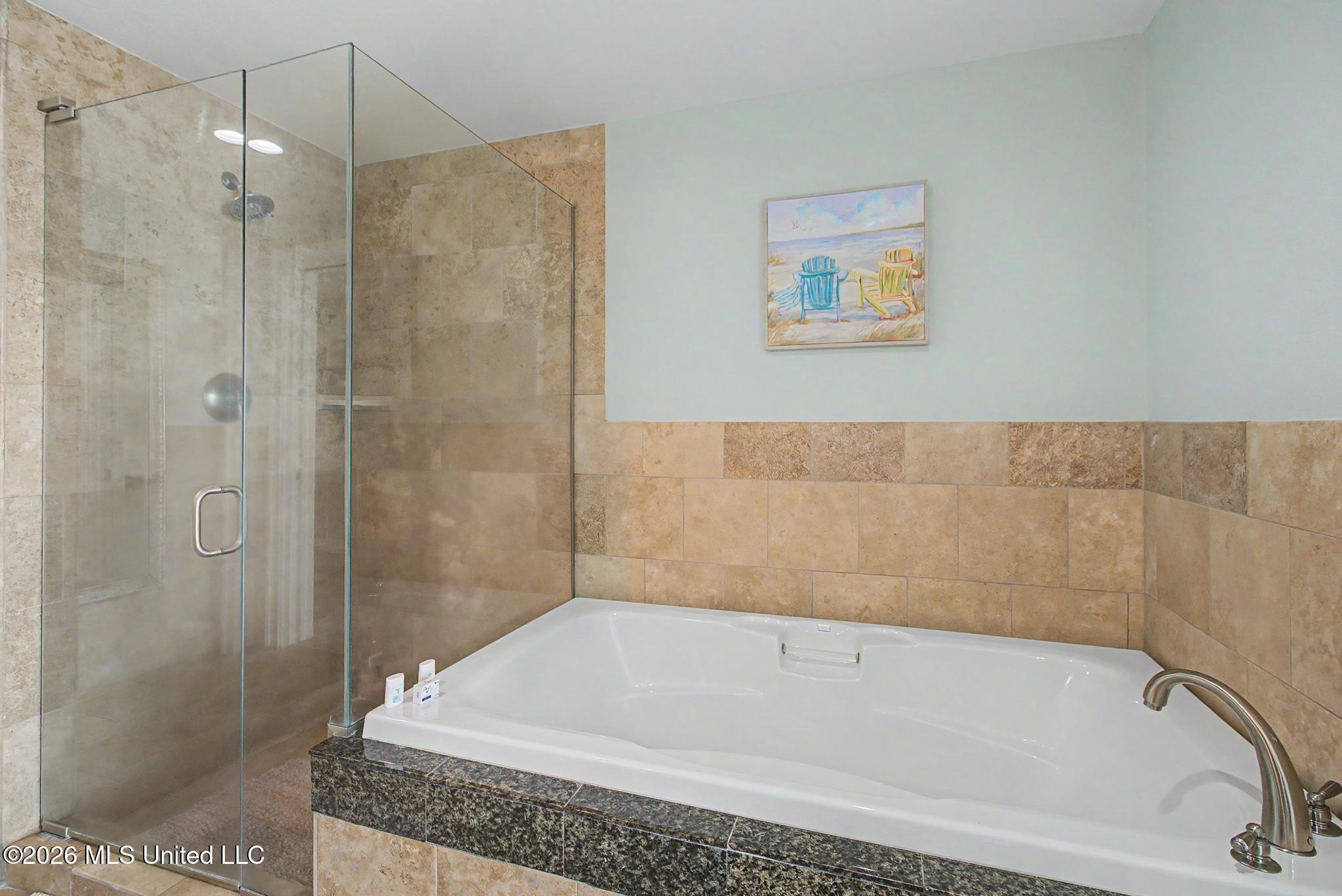 2060 Beach Boulevard Property Photo 20