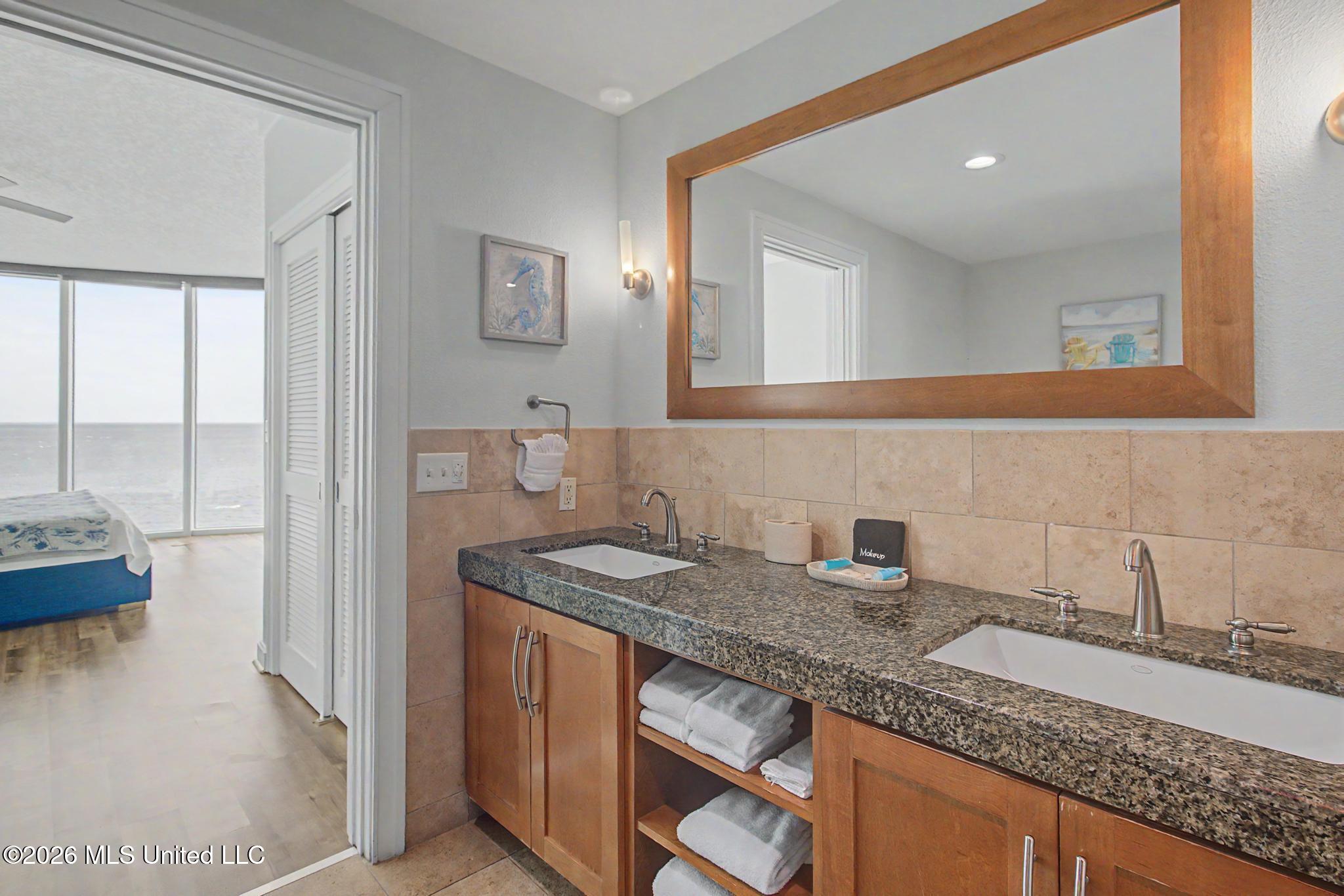 2060 Beach Boulevard Property Photo 21