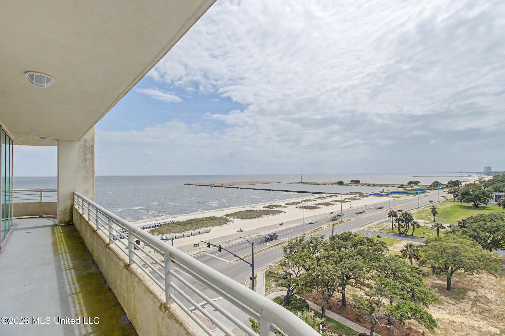 2060 Beach Boulevard Property Photo 42