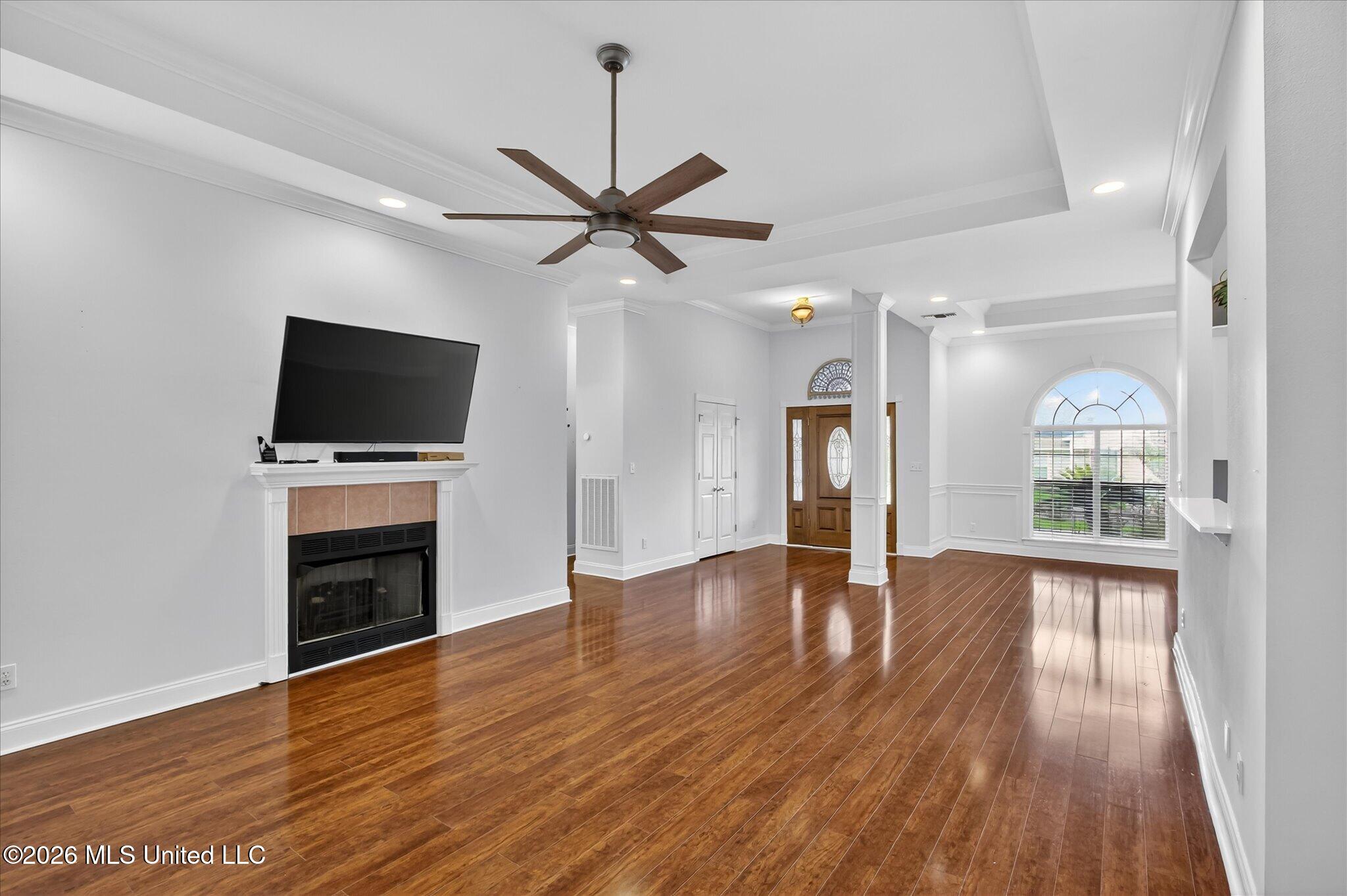 6410 Iona Street Property Photo 4