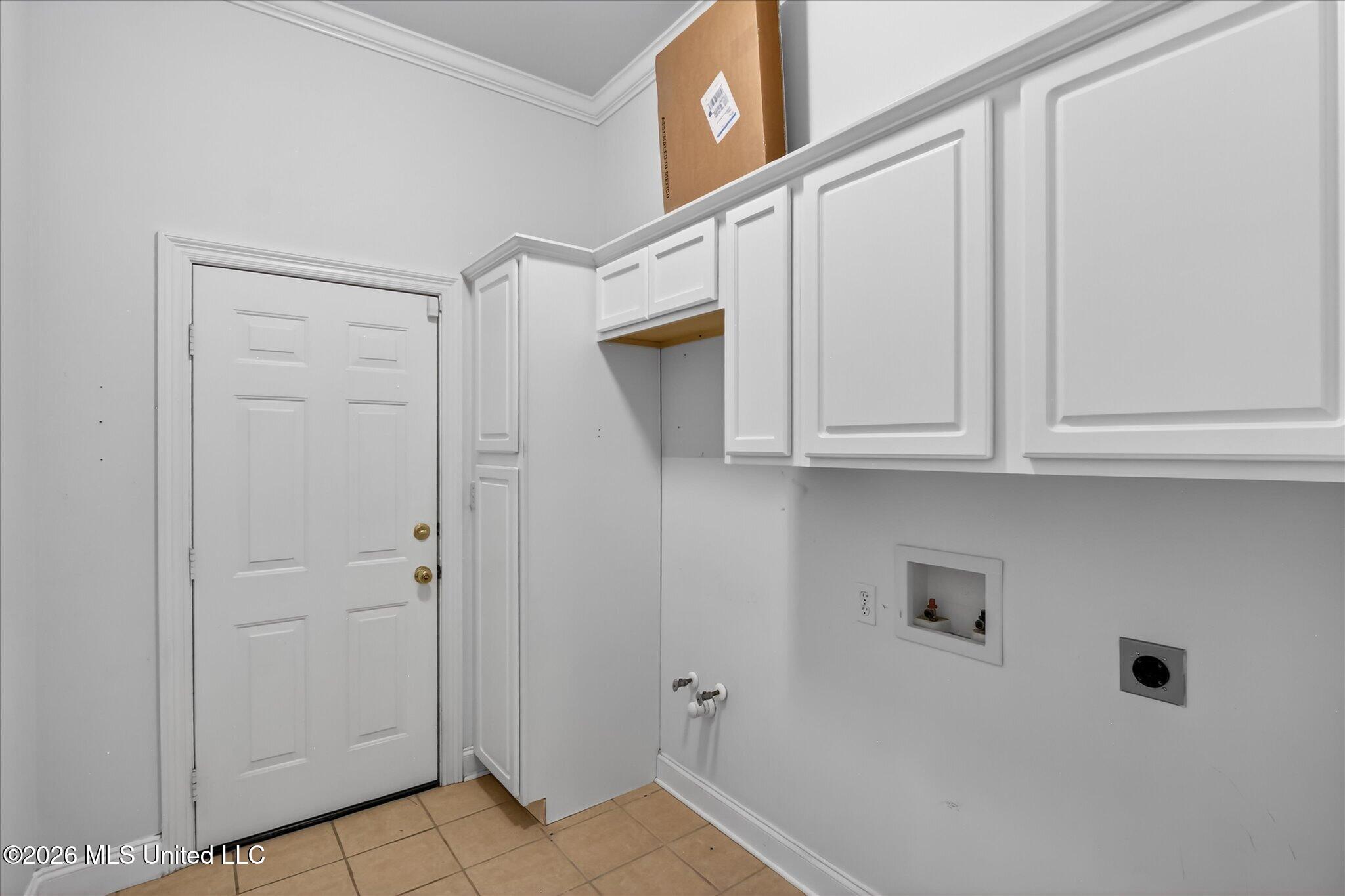 6410 Iona Street Property Photo 25