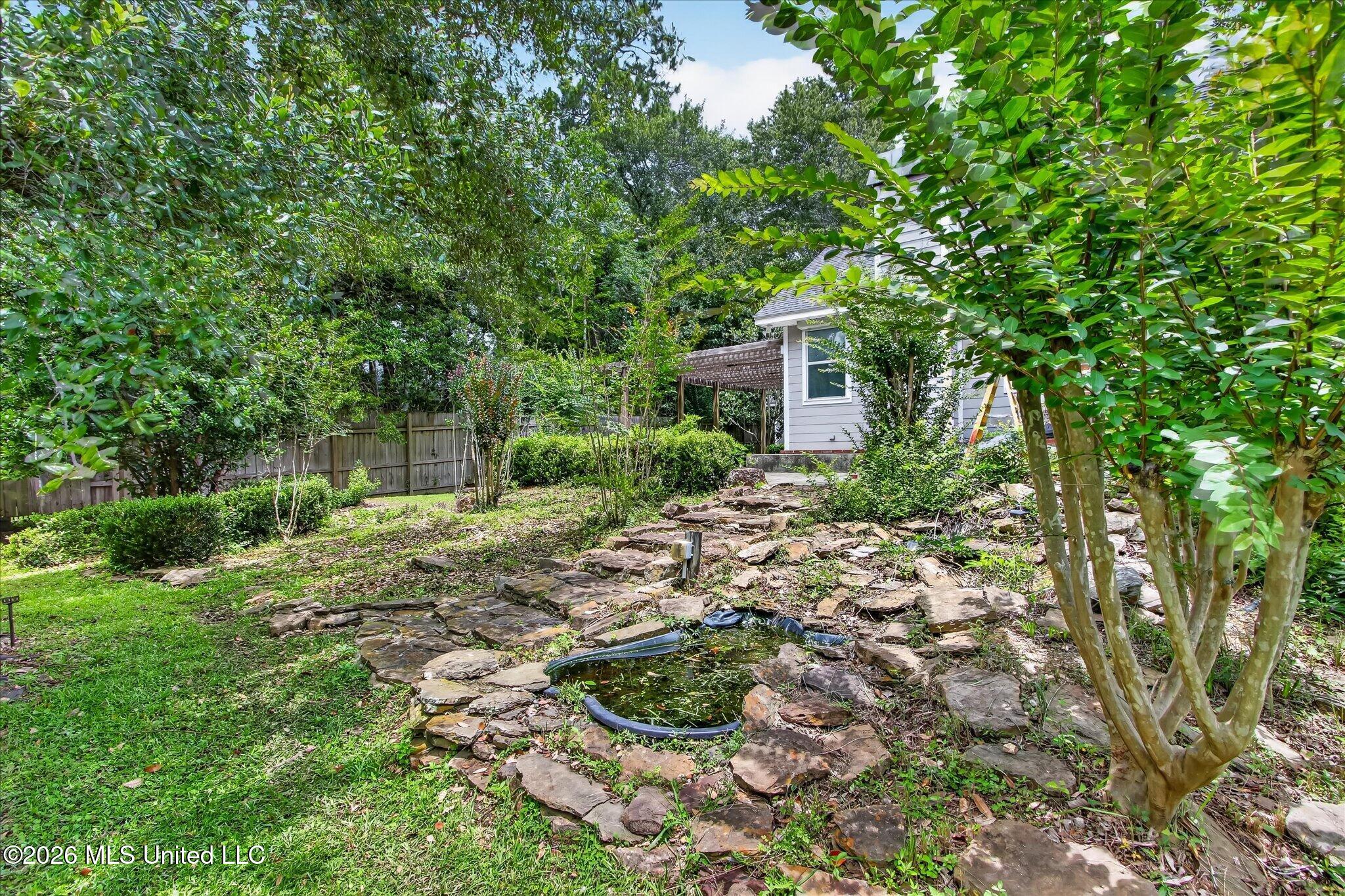 6410 Iona Street Property Photo 30