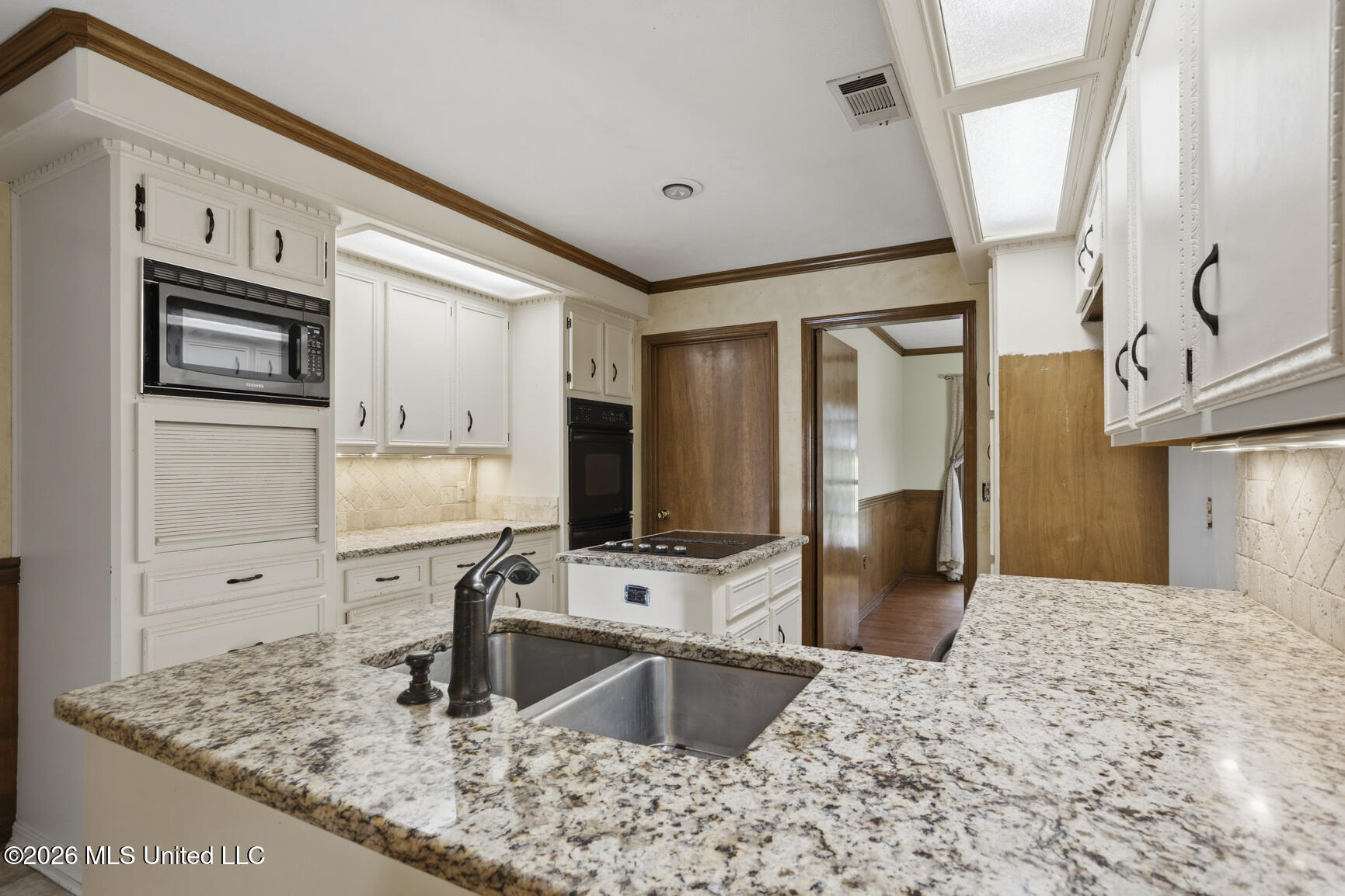 222 Greenfield Place Property Photo 6