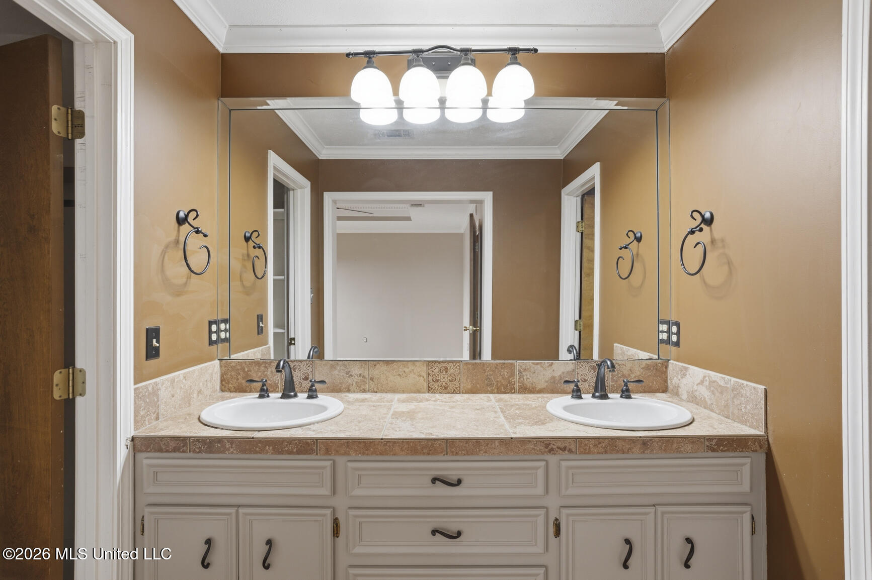 222 Greenfield Place Property Photo 24