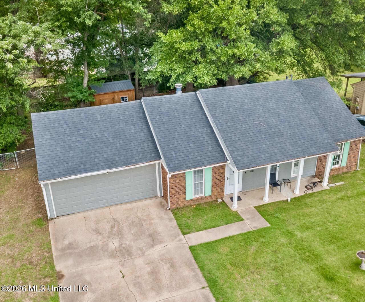 3880 Ivanhoe Drive Property Photo 4