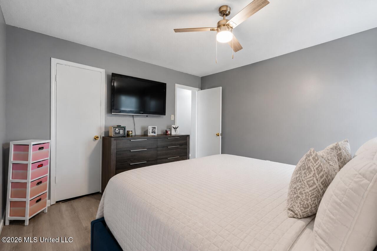 3880 Ivanhoe Drive Property Photo 12