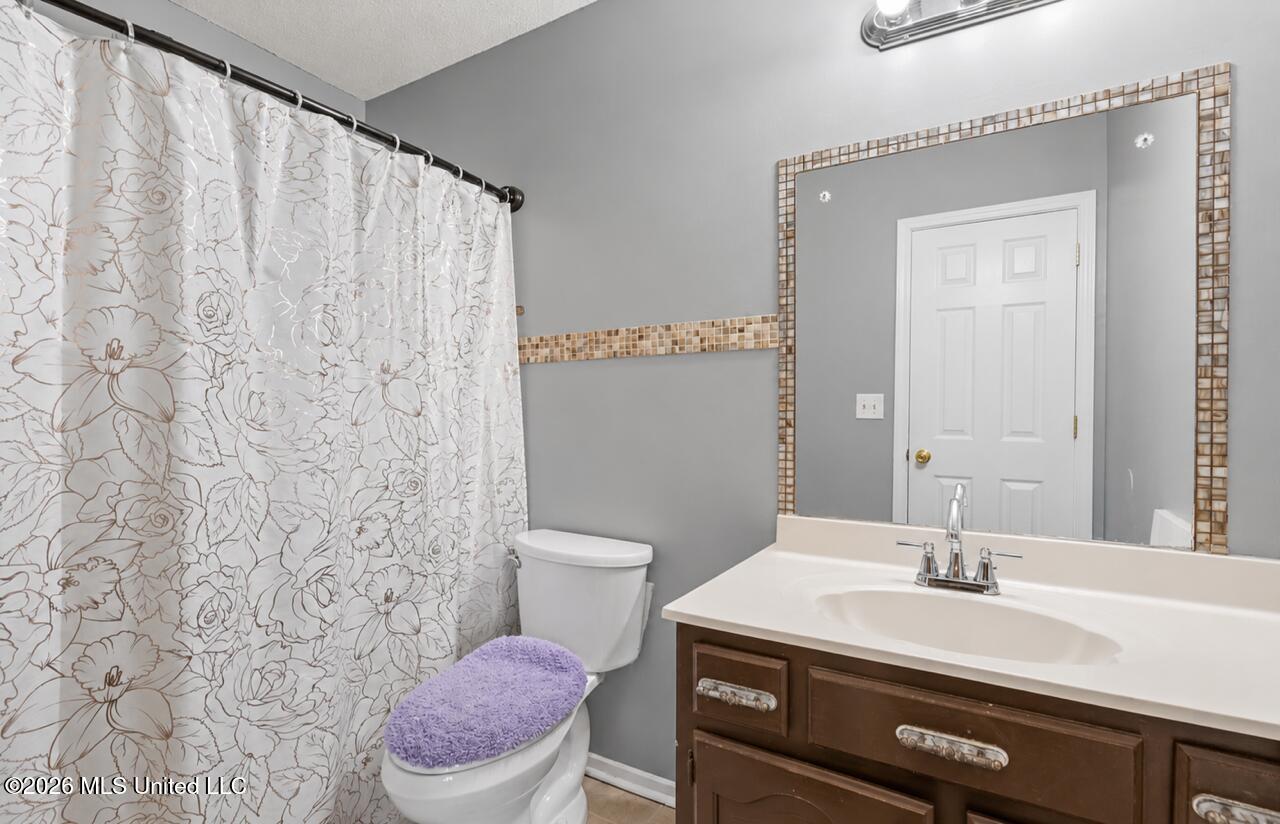 3880 Ivanhoe Drive Property Photo 16