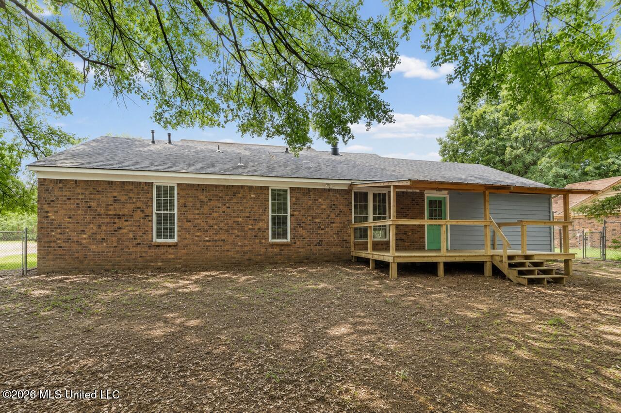 3880 Ivanhoe Drive Property Photo 17