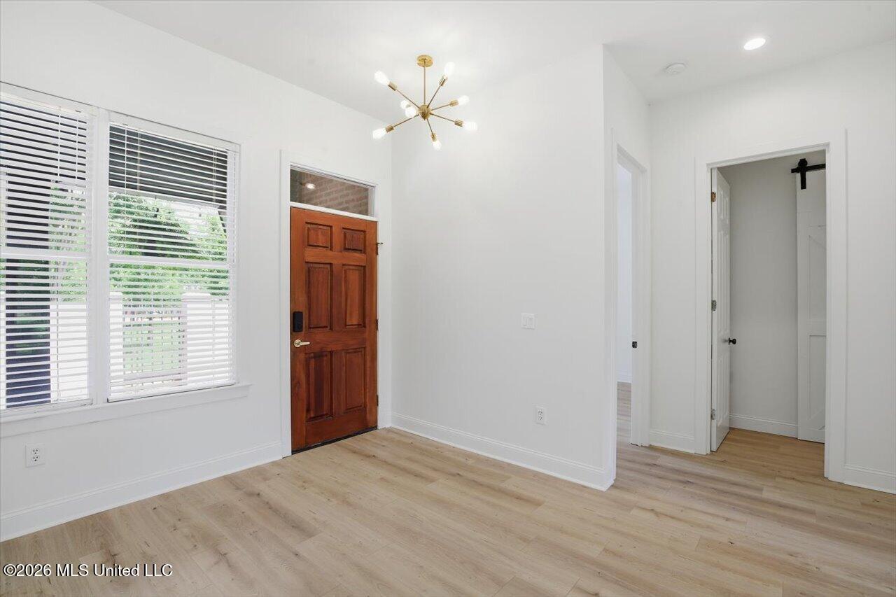 115 Camden Court Property Photo 9