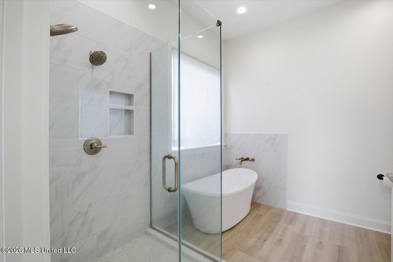 115 Camden Court Property Photo 25