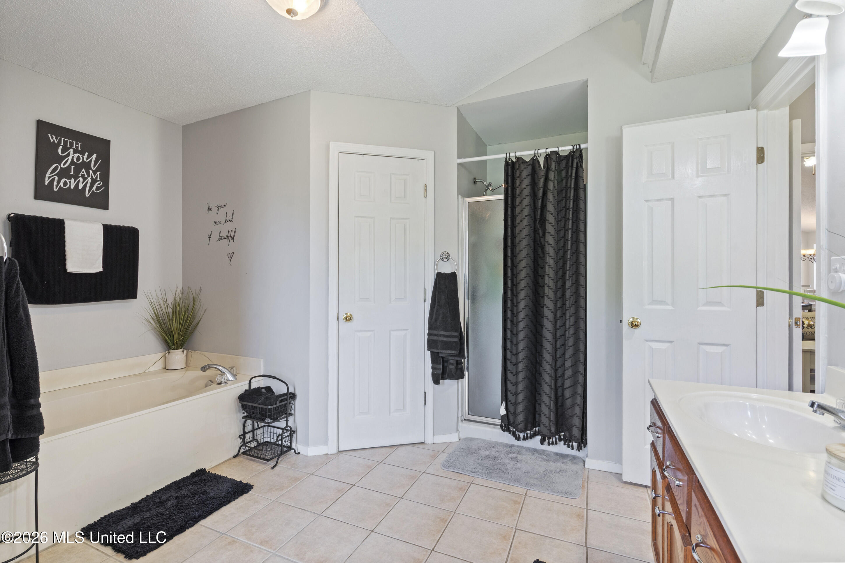 9022 Belmont Drive Property Photo 15