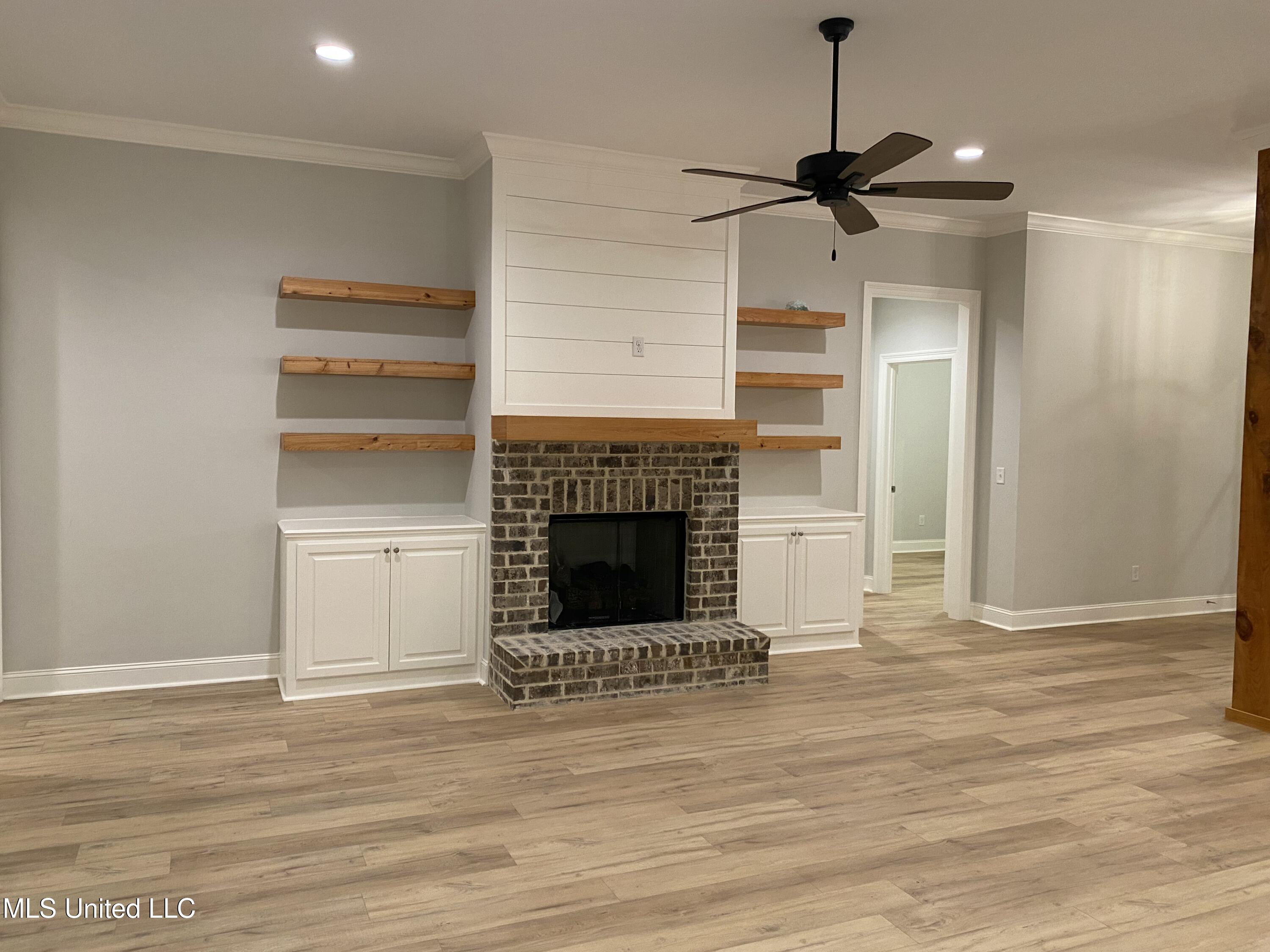 127 Salus Bend Property Photo 17