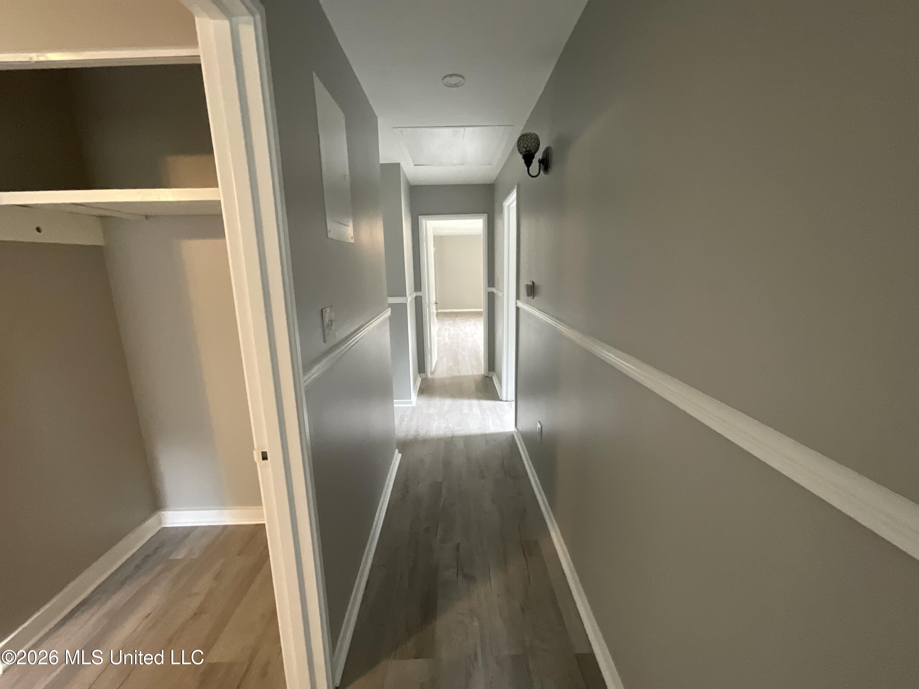 144 Glenside Drive Property Photo 10