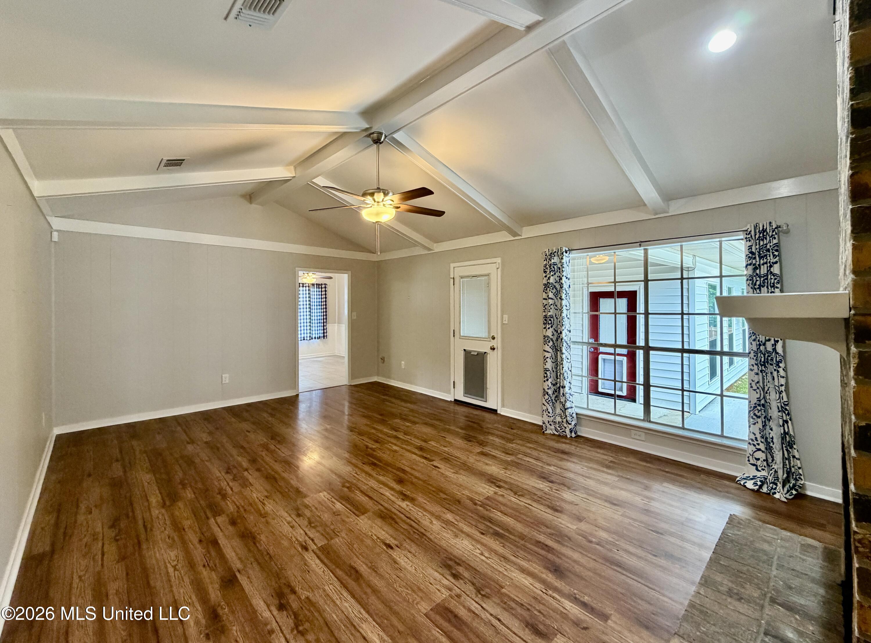 1206 Dartmoor Drive Property Photo 25