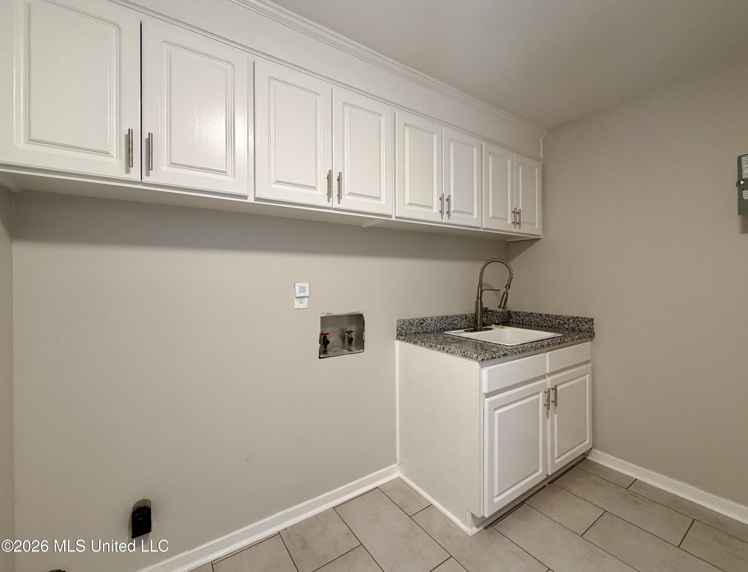 1206 Dartmoor Drive Property Photo 28