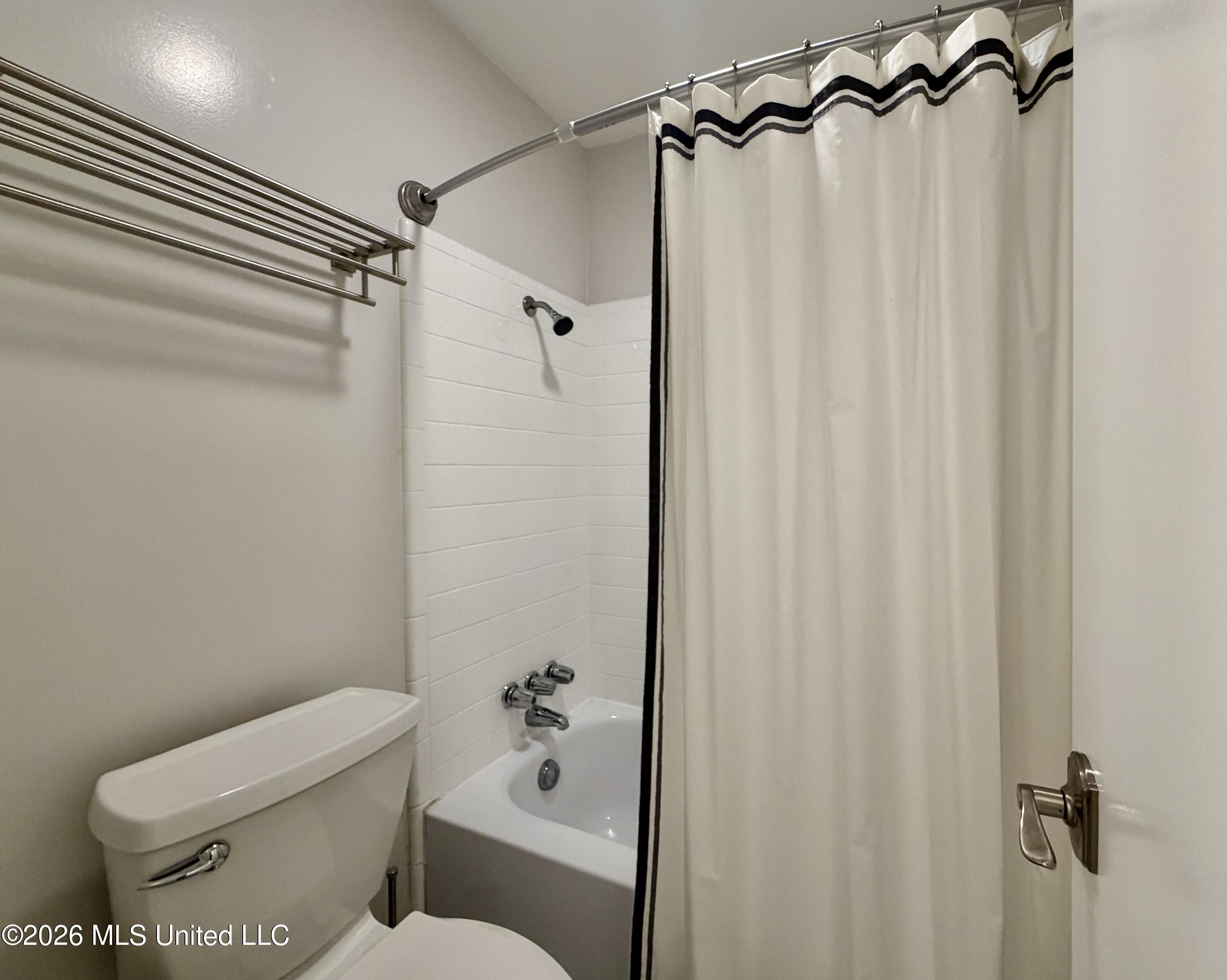 1206 Dartmoor Drive Property Photo 31