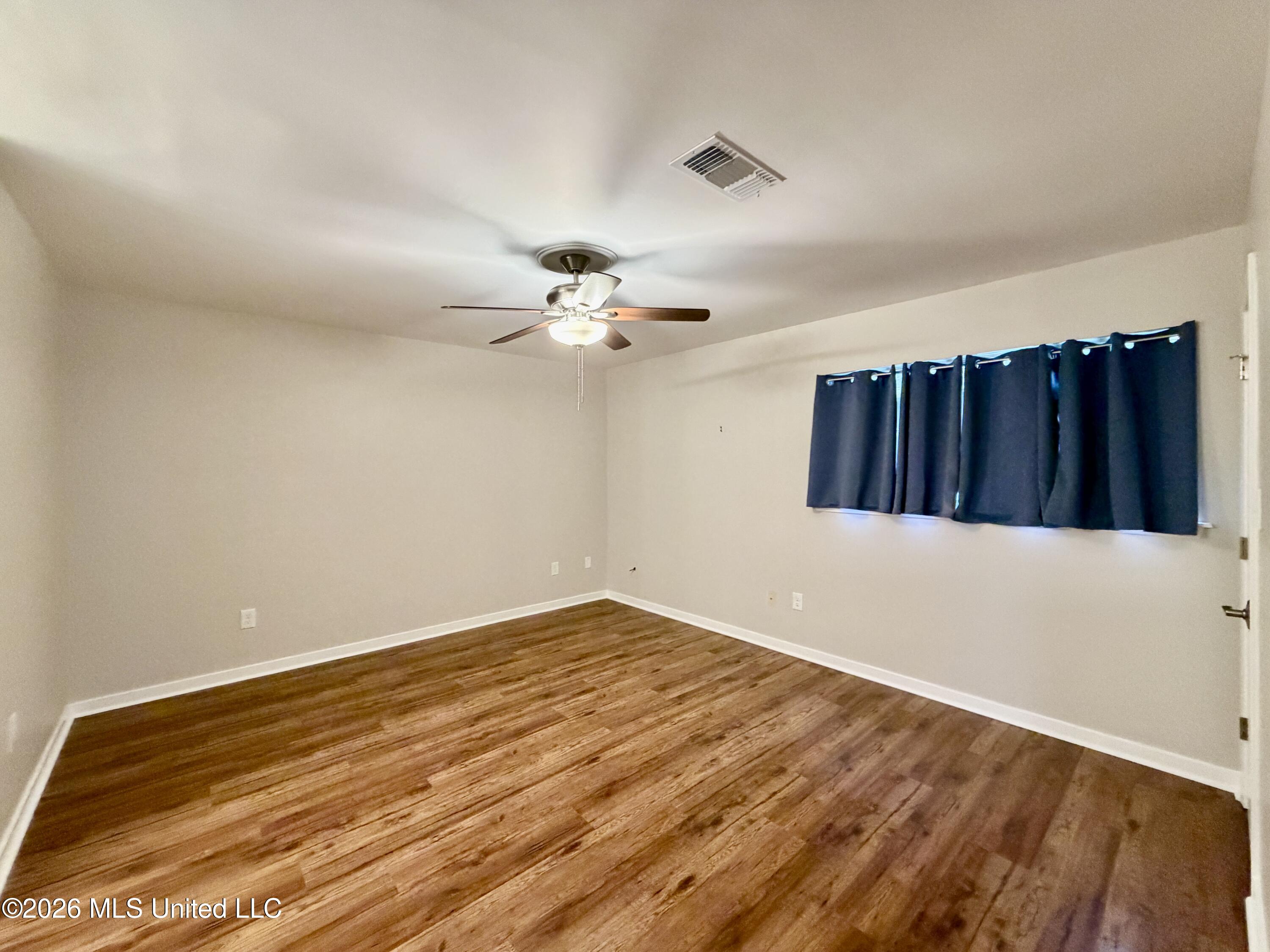 1206 Dartmoor Drive Property Photo 37
