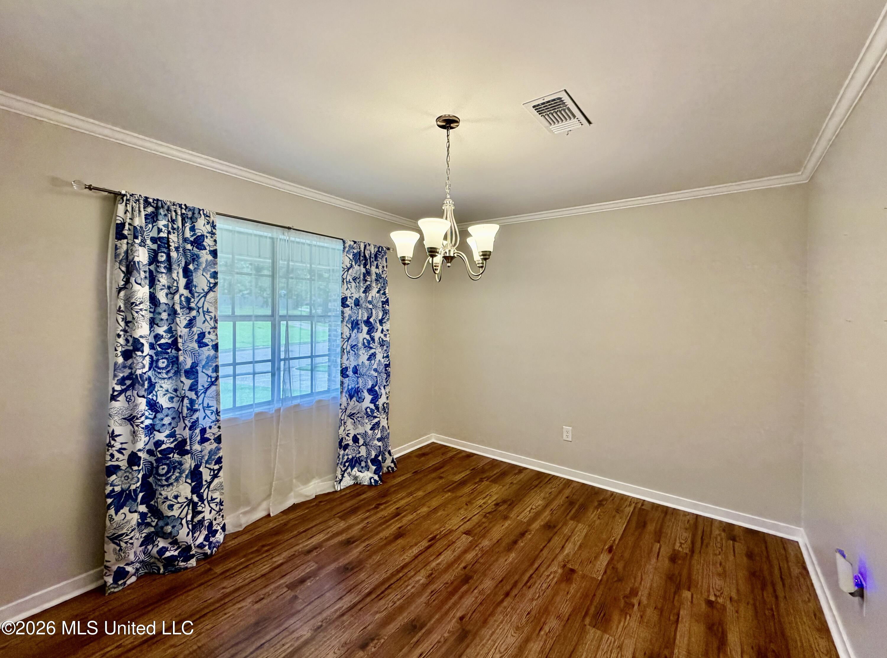 1206 Dartmoor Drive Property Photo 44