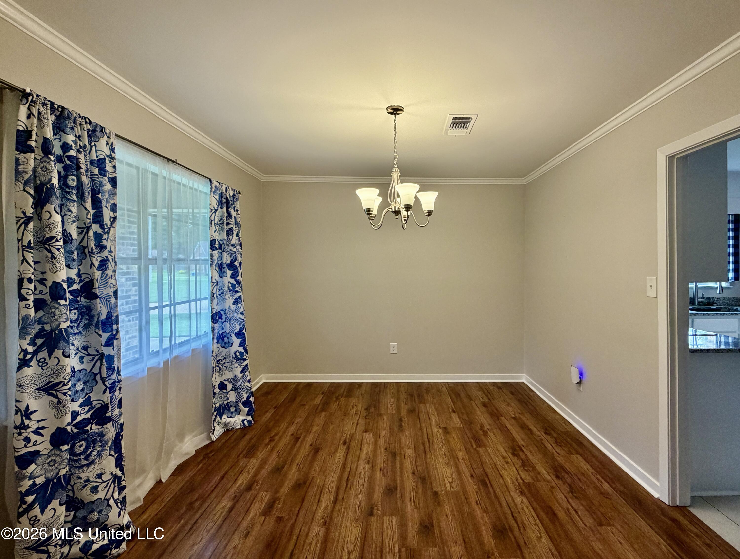 1206 Dartmoor Drive Property Photo 46