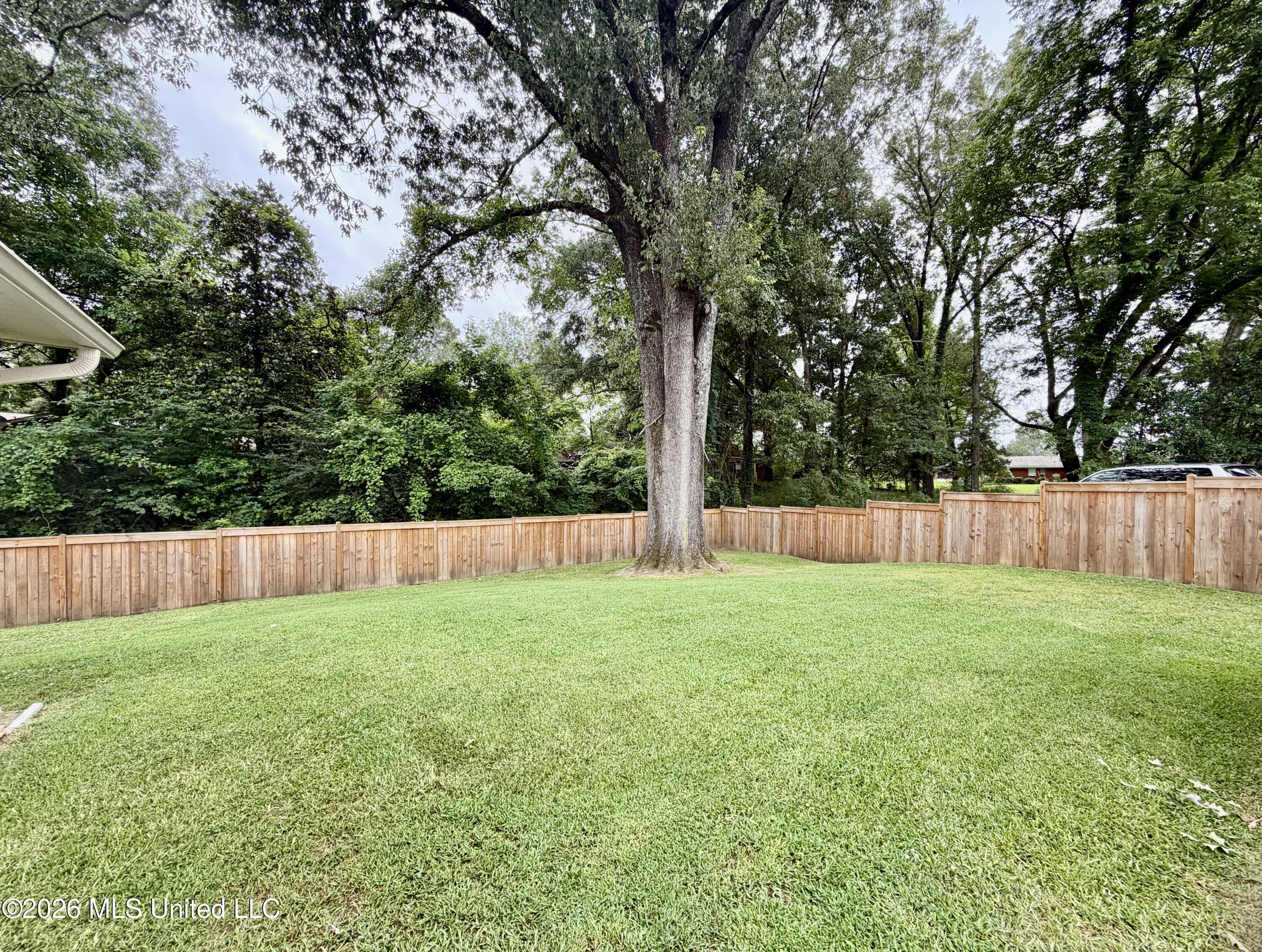 1206 Dartmoor Drive Property Photo 54