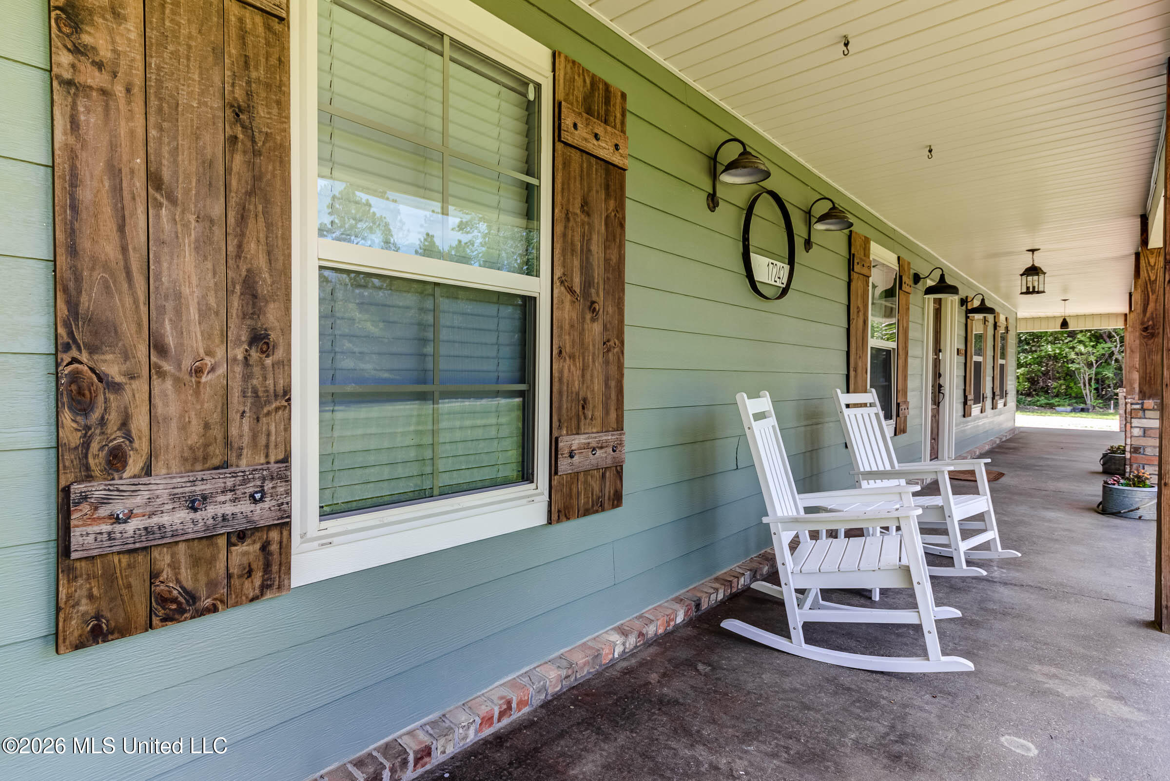 17242 E Spring Lake Drive Property Photo 14
