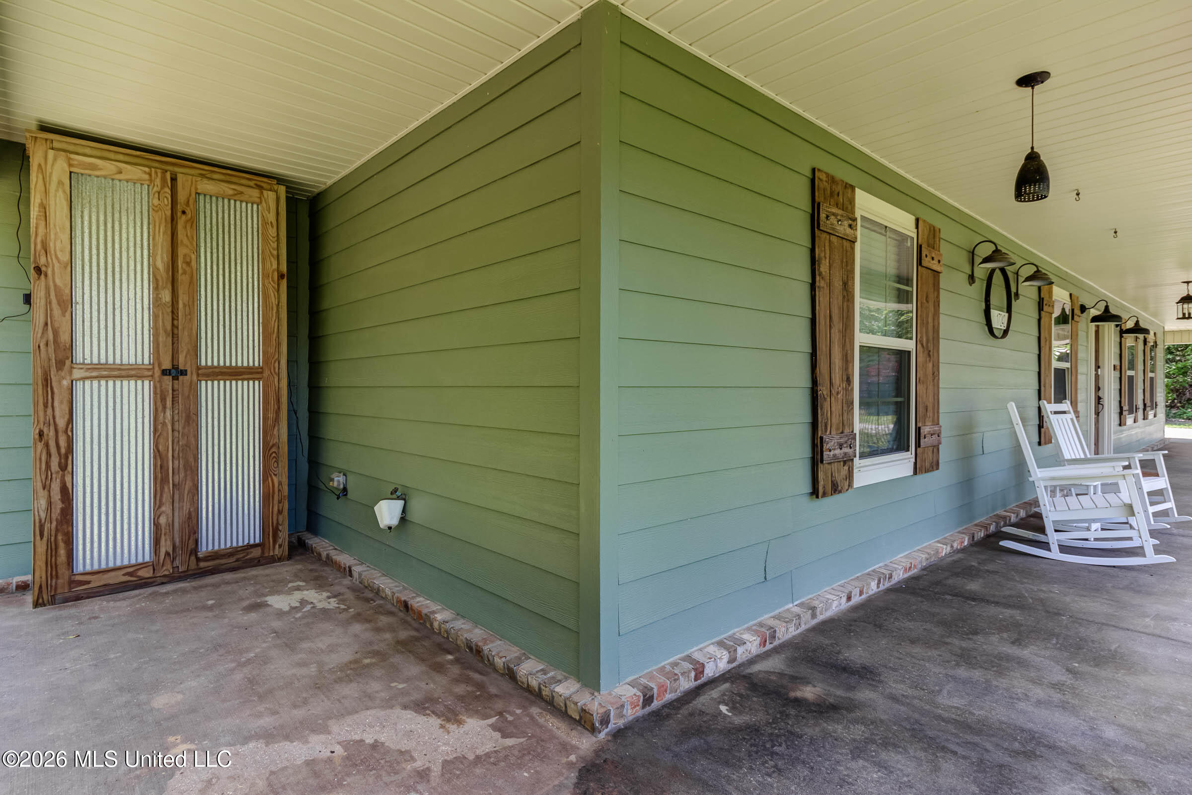 17242 E Spring Lake Drive Property Photo 16