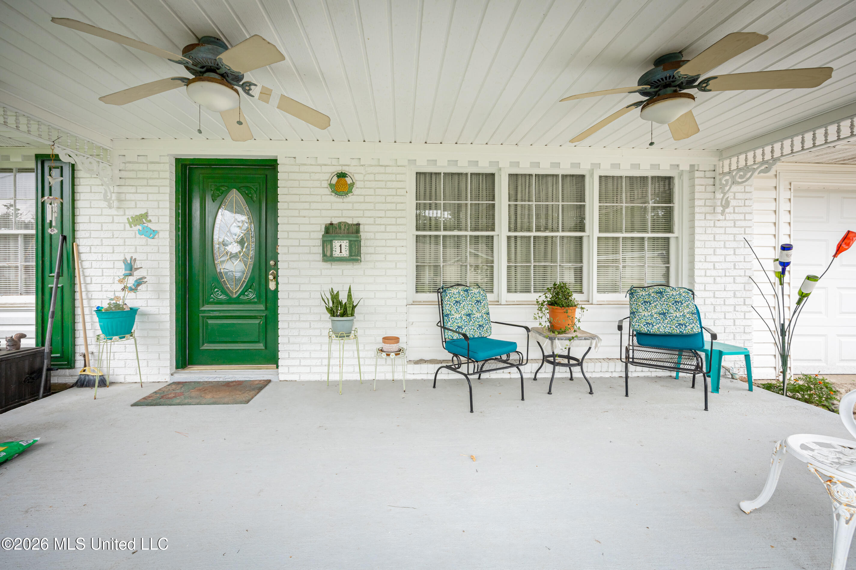 1 40th Street Property Photo 6