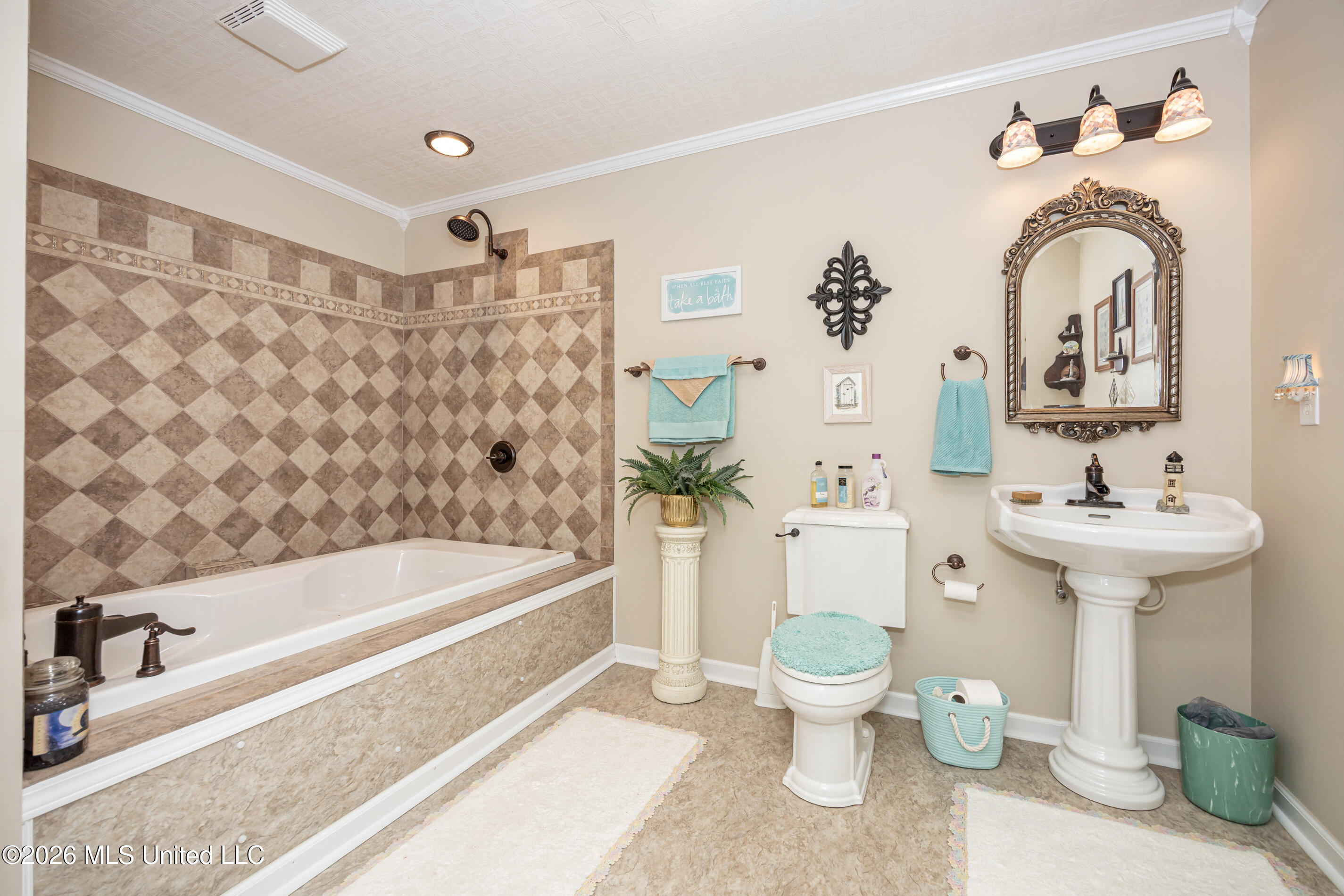 1 40th Street Property Photo 14