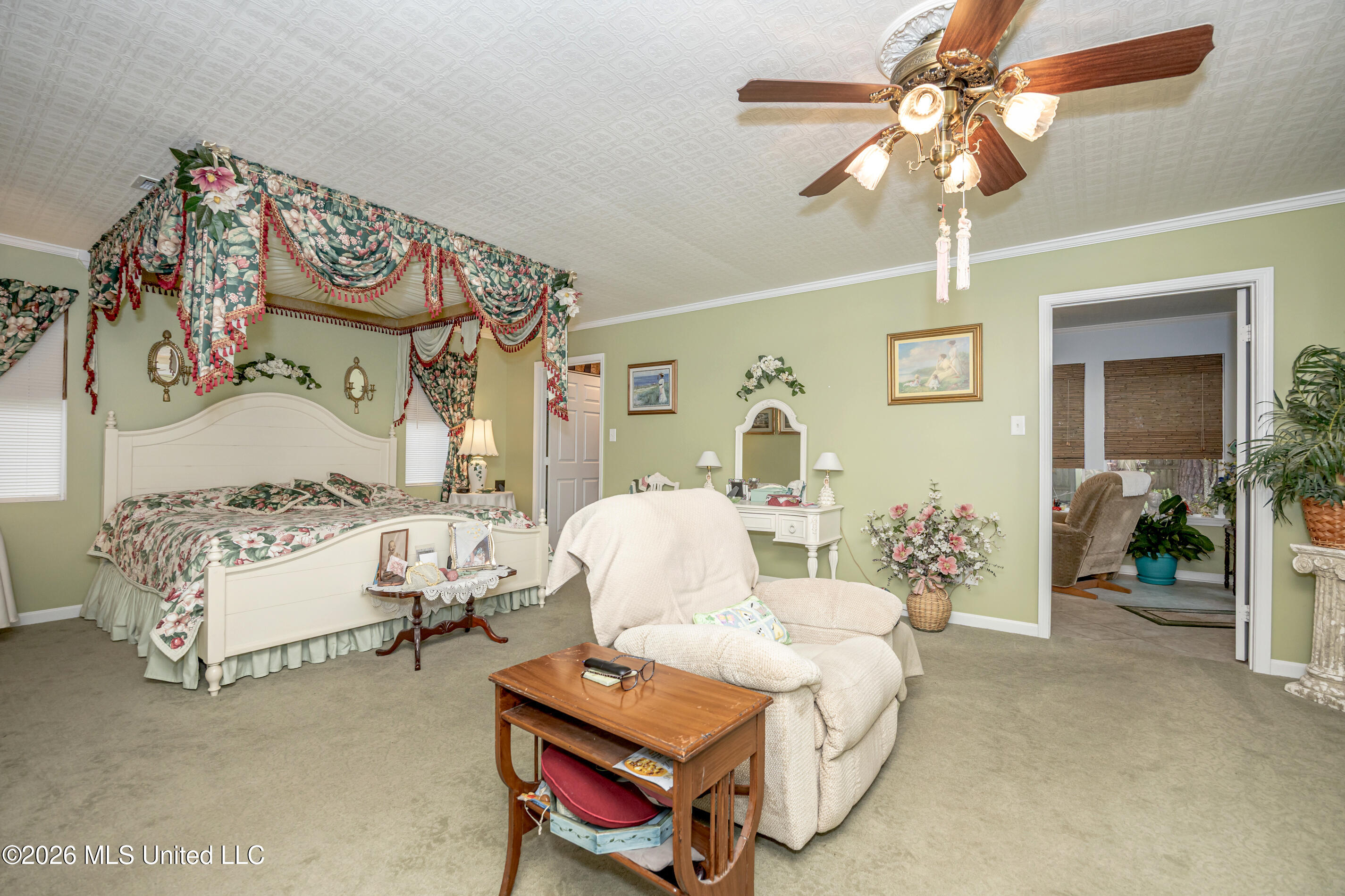 1 40th Street Property Photo 16