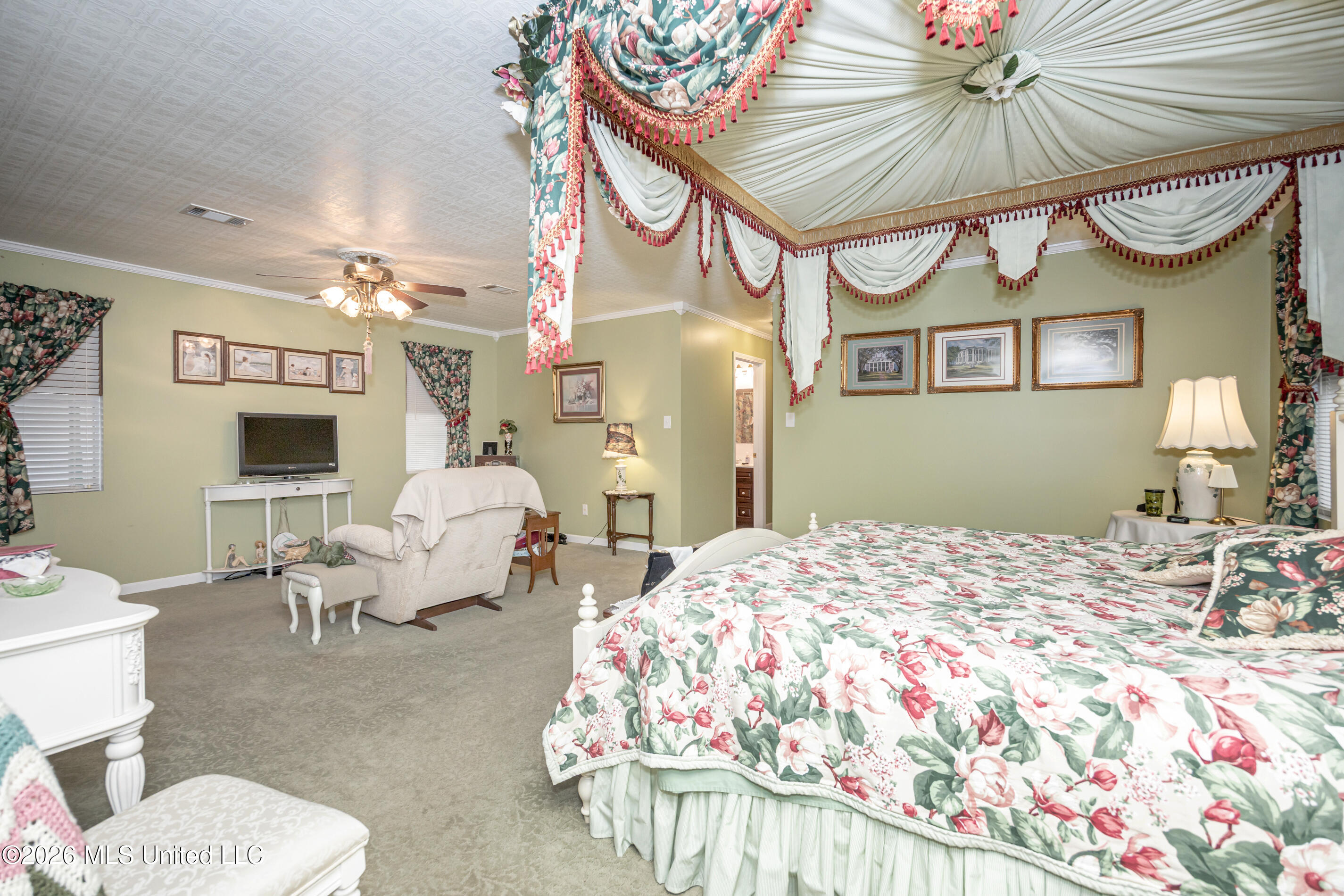 1 40th Street Property Photo 17