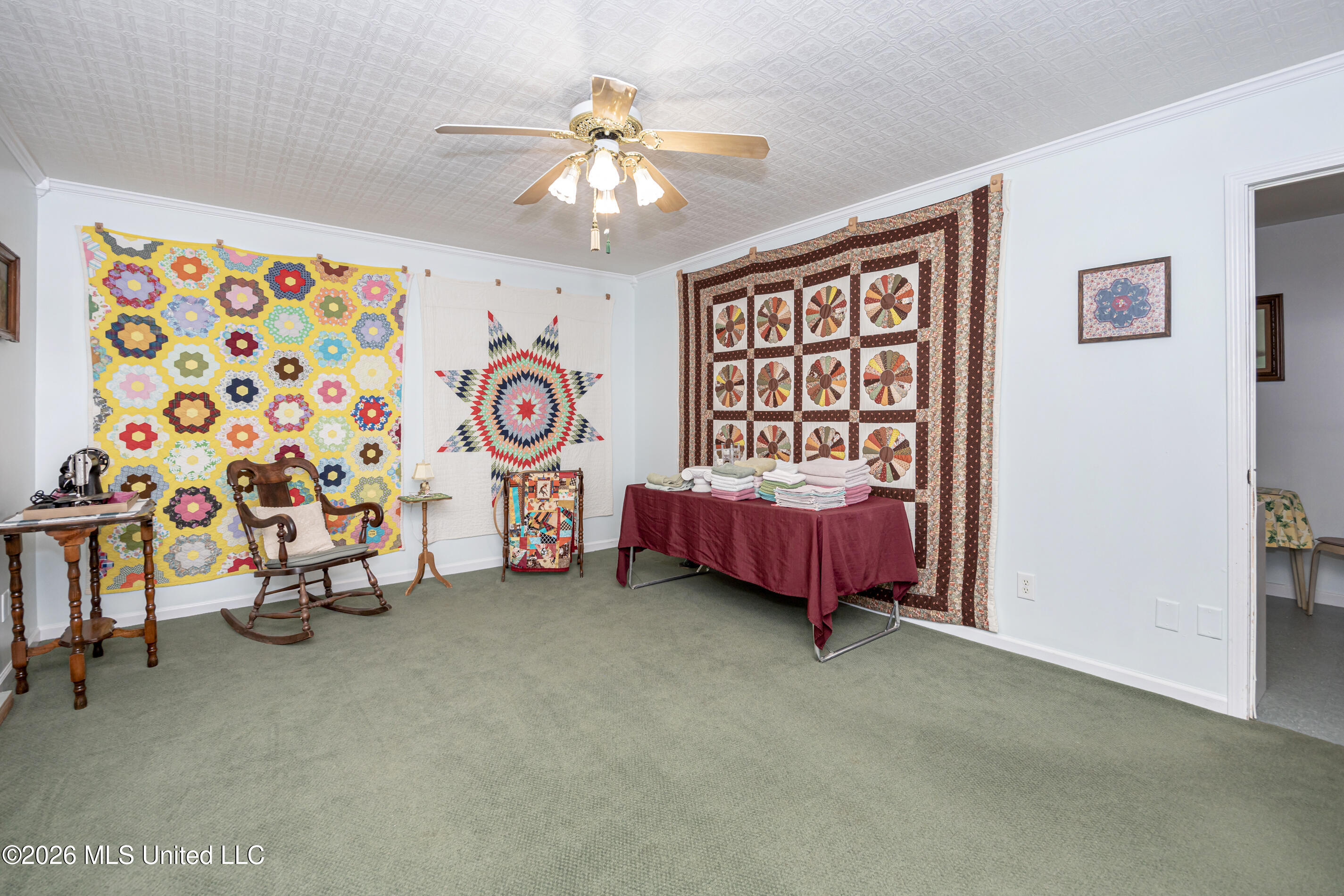 1 40th Street Property Photo 28