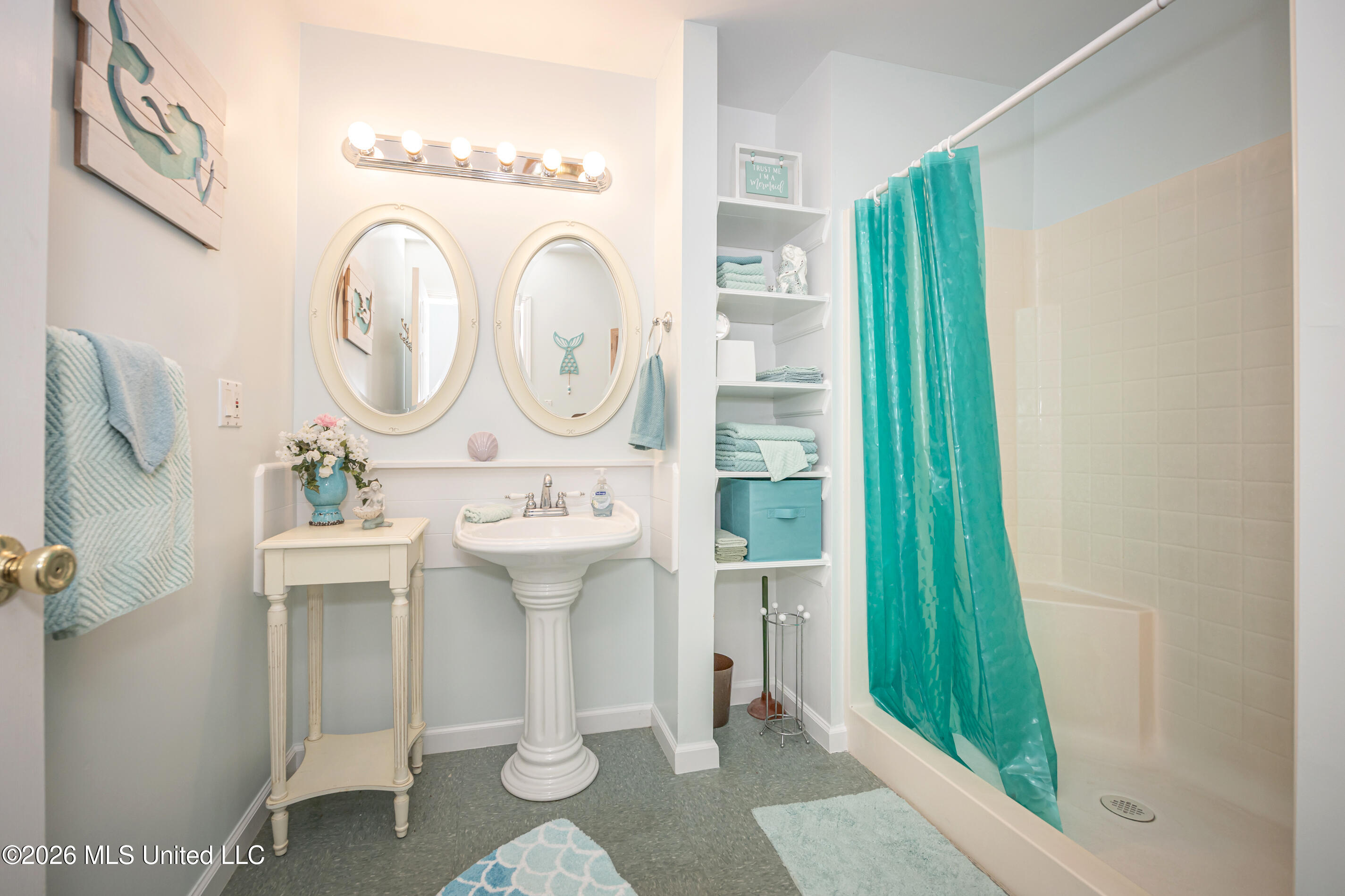 1 40th Street Property Photo 32