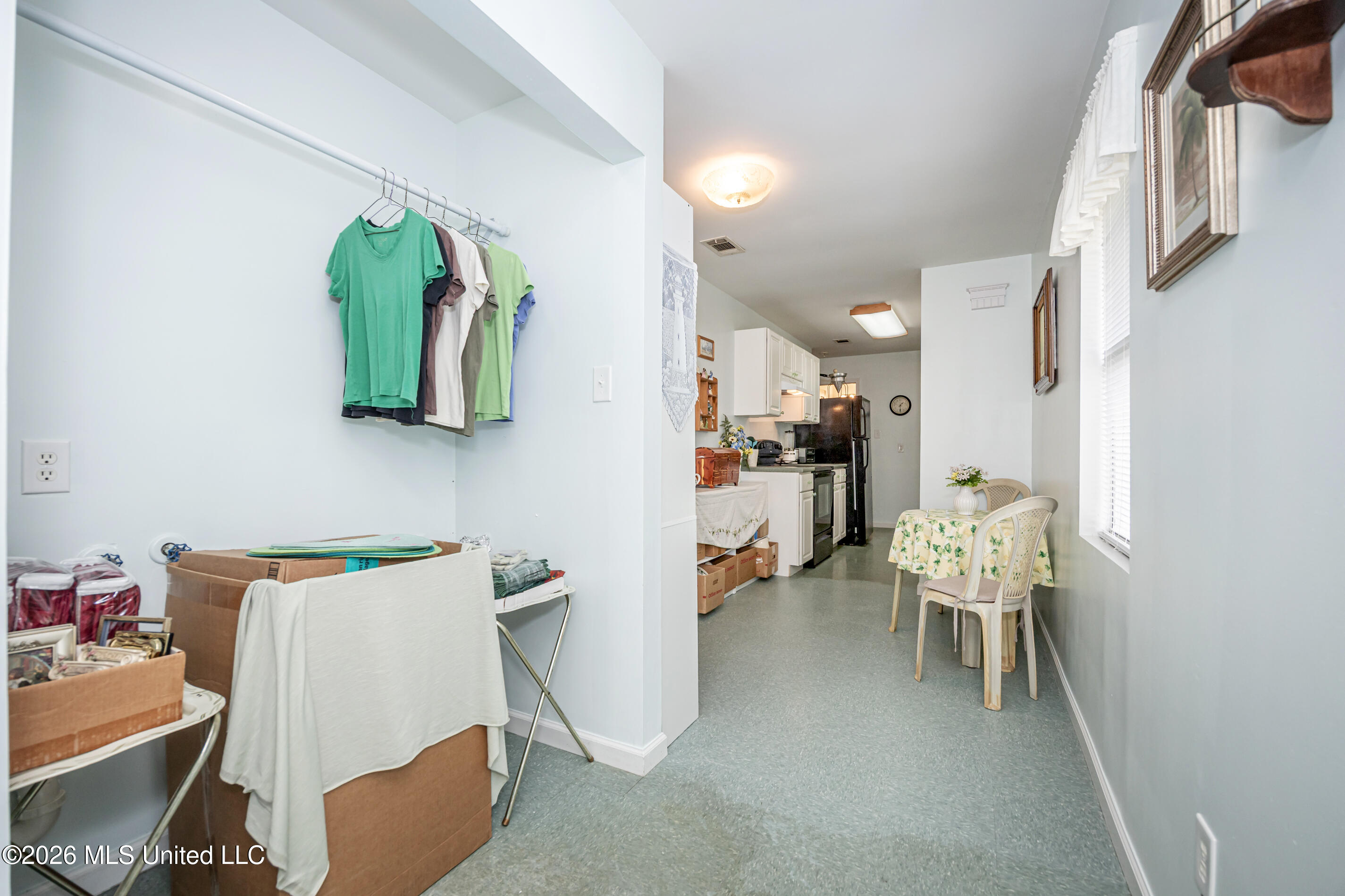 1 40th Street Property Photo 35