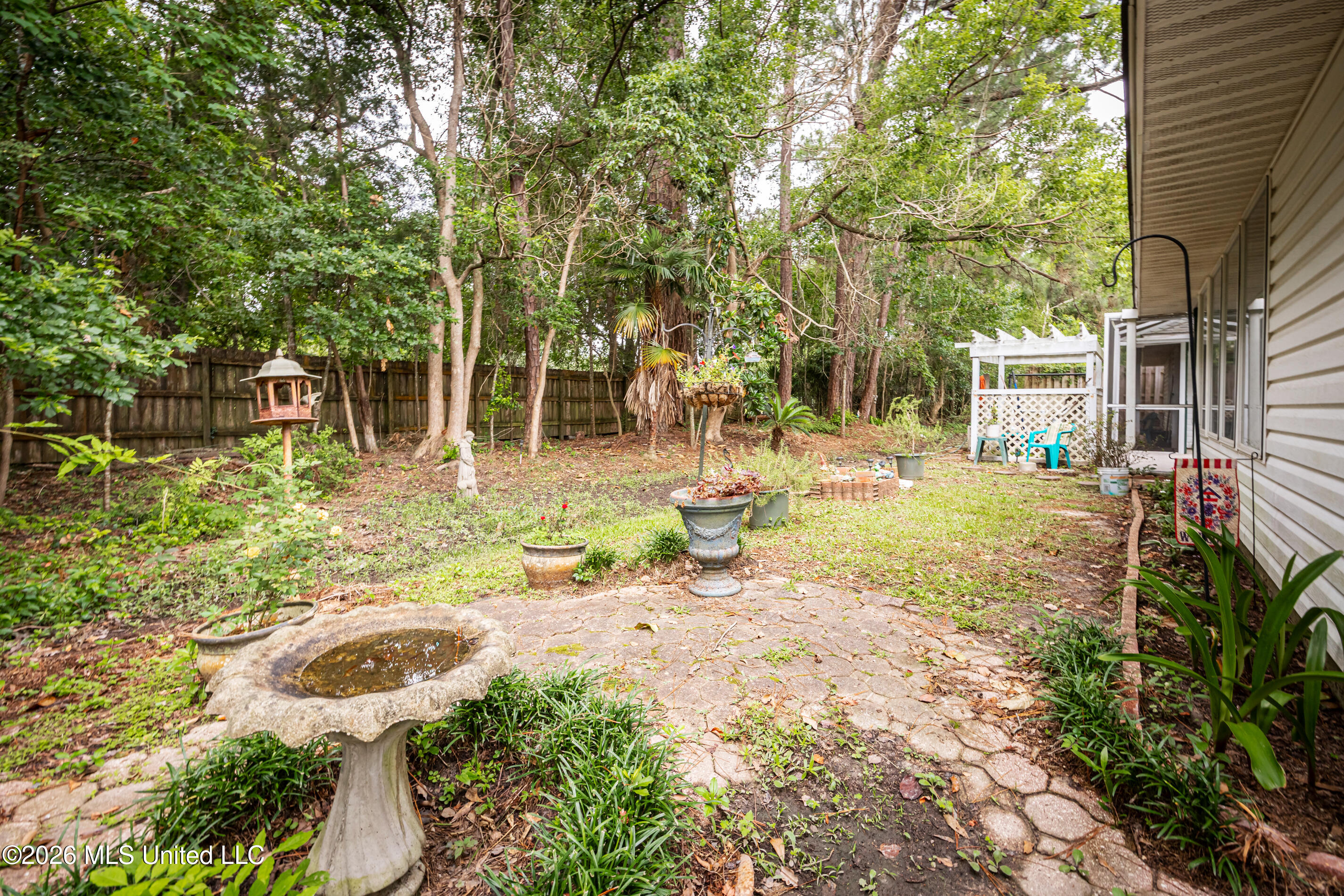 1 40th Street Property Photo 37
