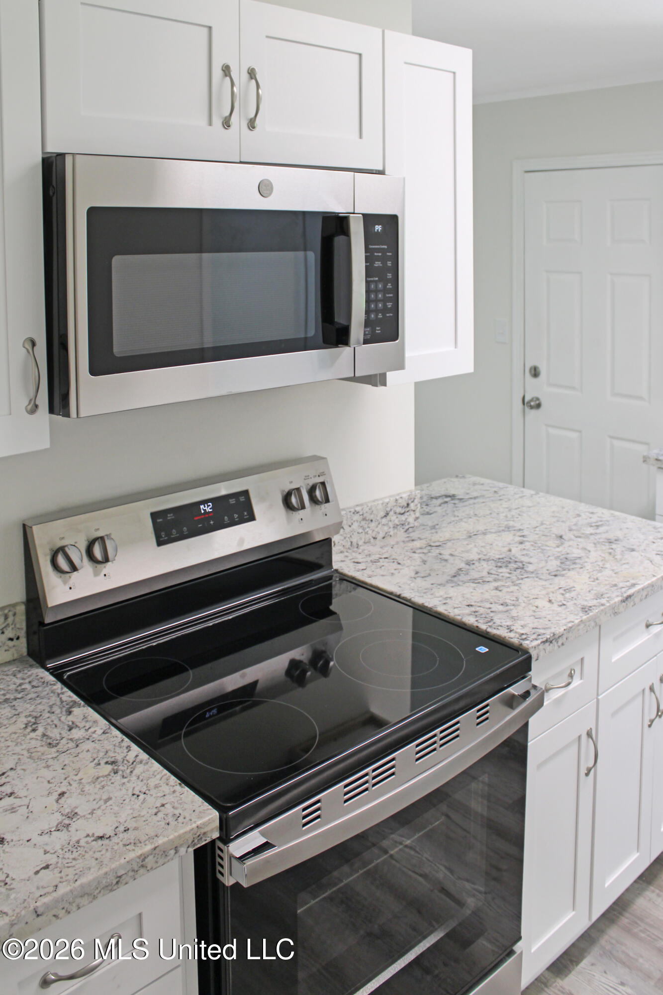 108 Tennyson Cove Property Photo 6