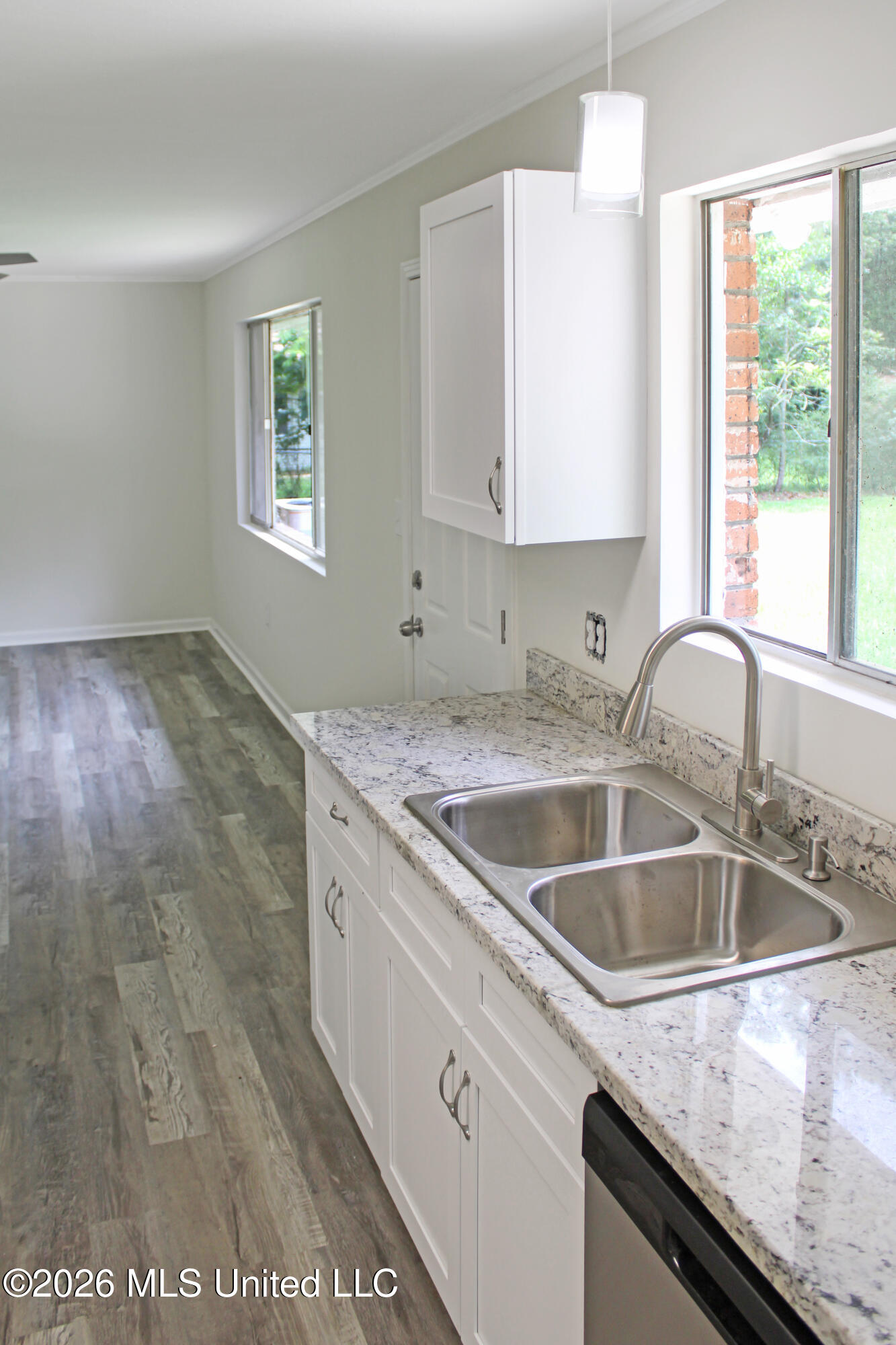 108 Tennyson Cove Property Photo 10