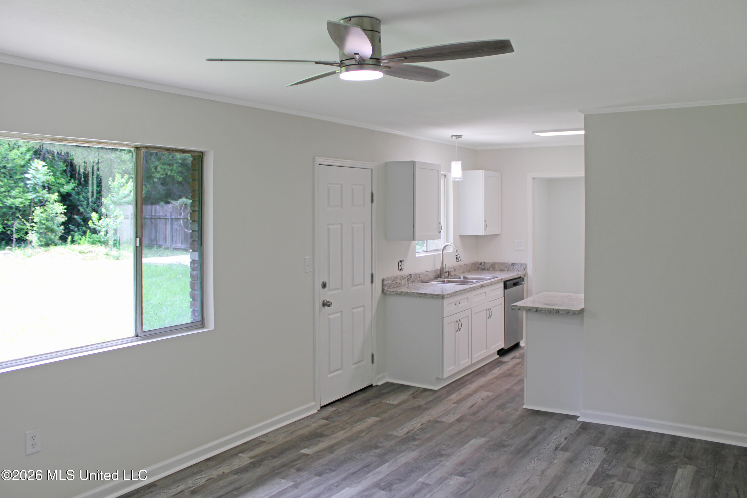 108 Tennyson Cove Property Photo 12