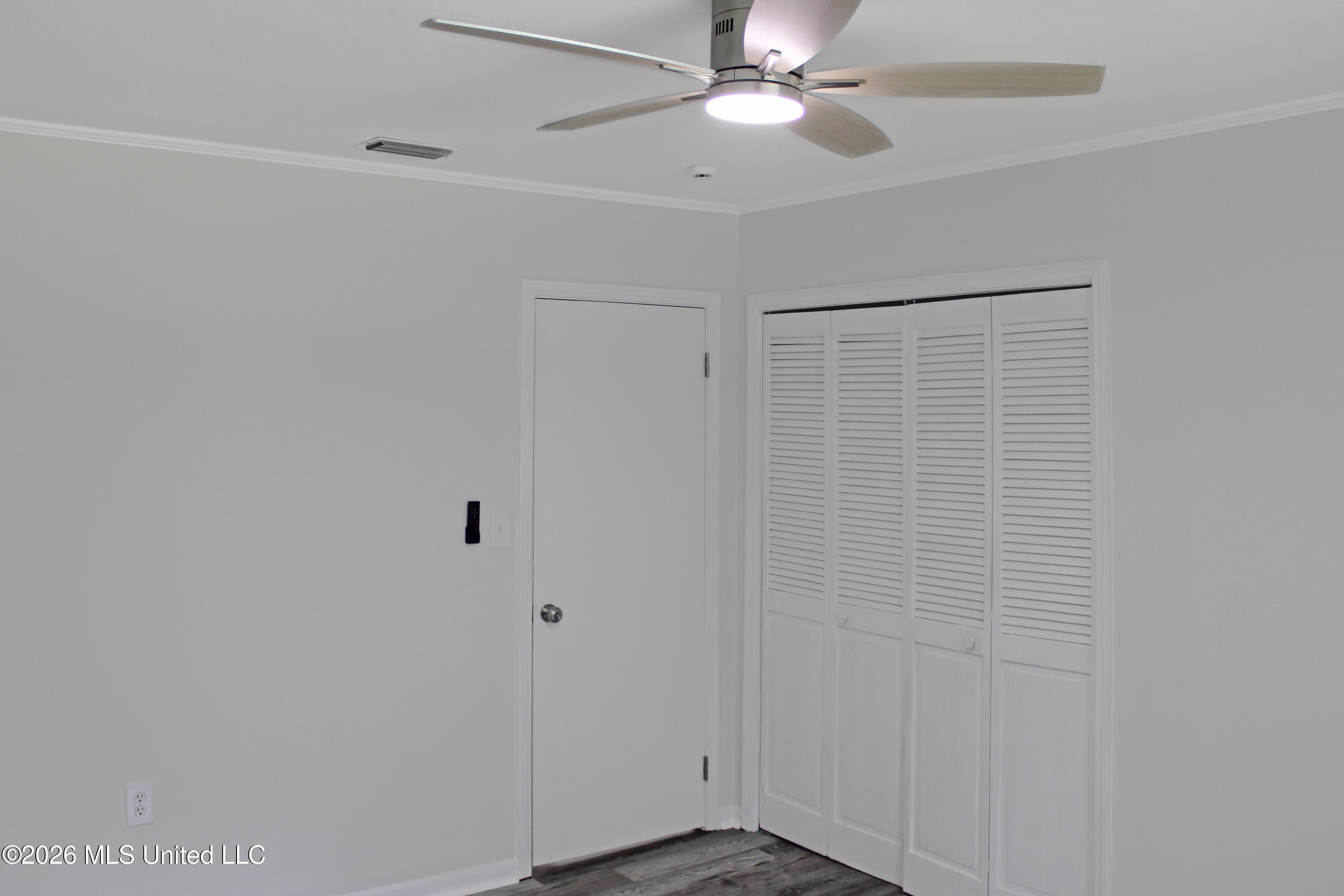 108 Tennyson Cove Property Photo 23