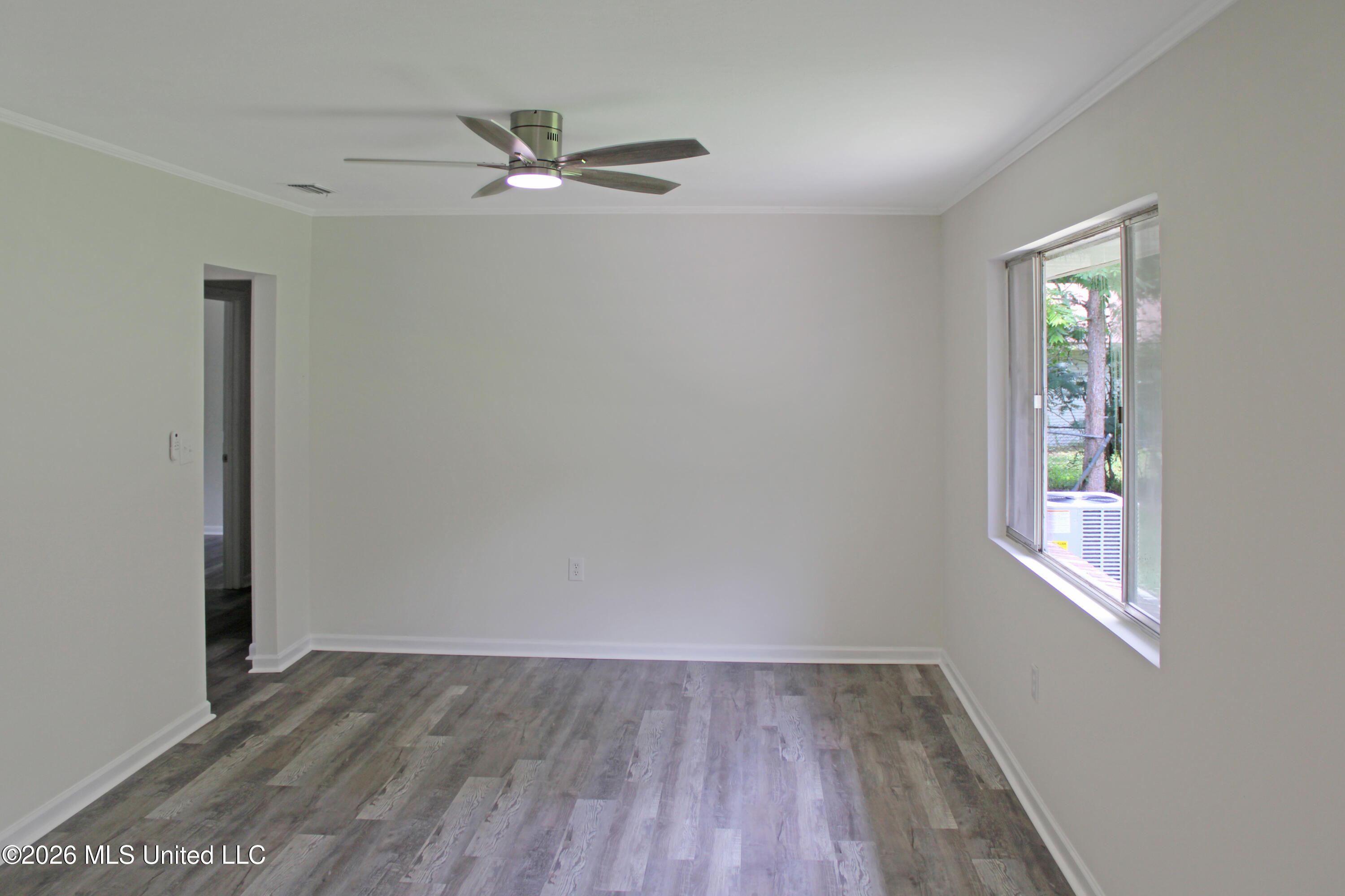 108 Tennyson Cove Property Photo 32