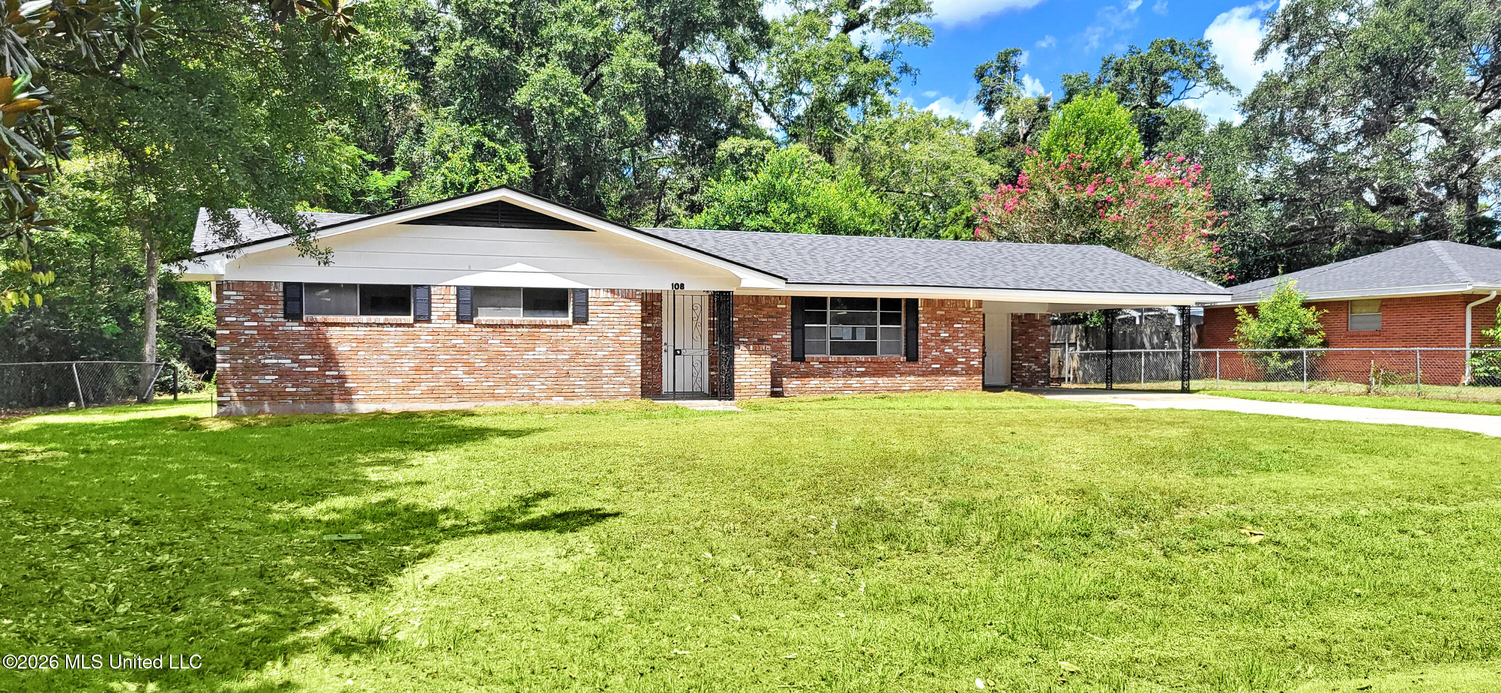 108 Tennyson Cove Property Photo 39