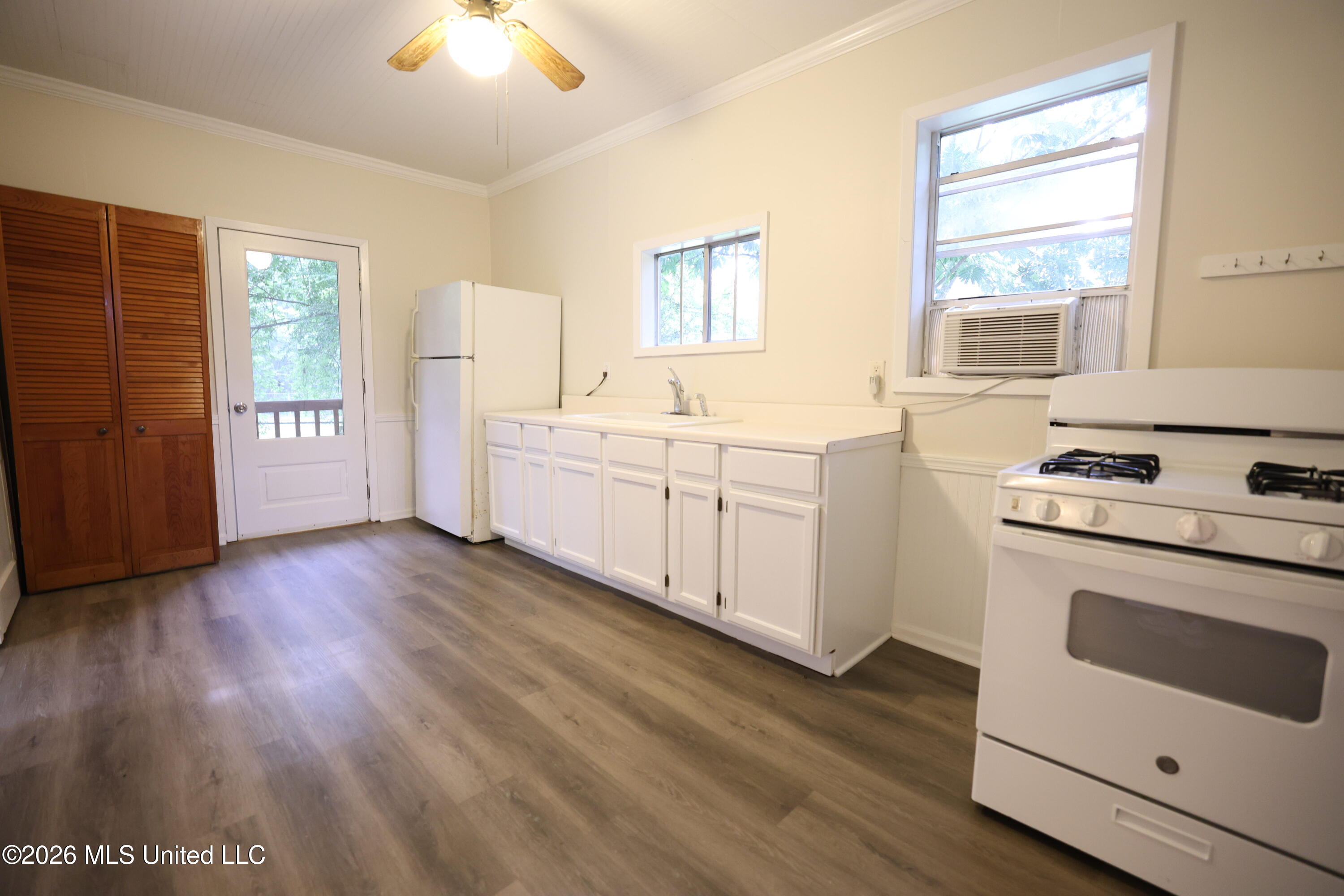 1412 Chestnut Street Property Photo 13