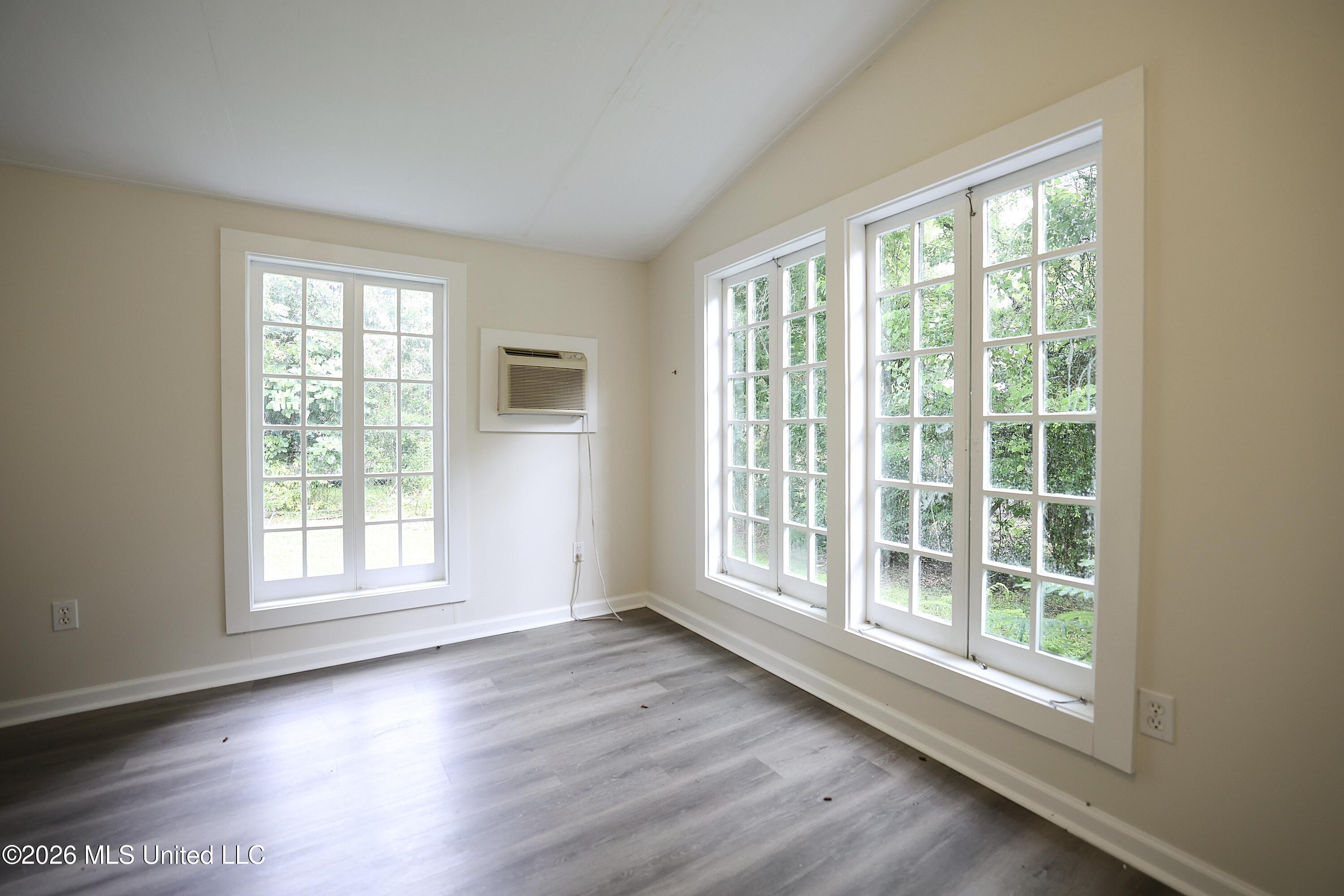 1412 Chestnut Street Property Photo 20