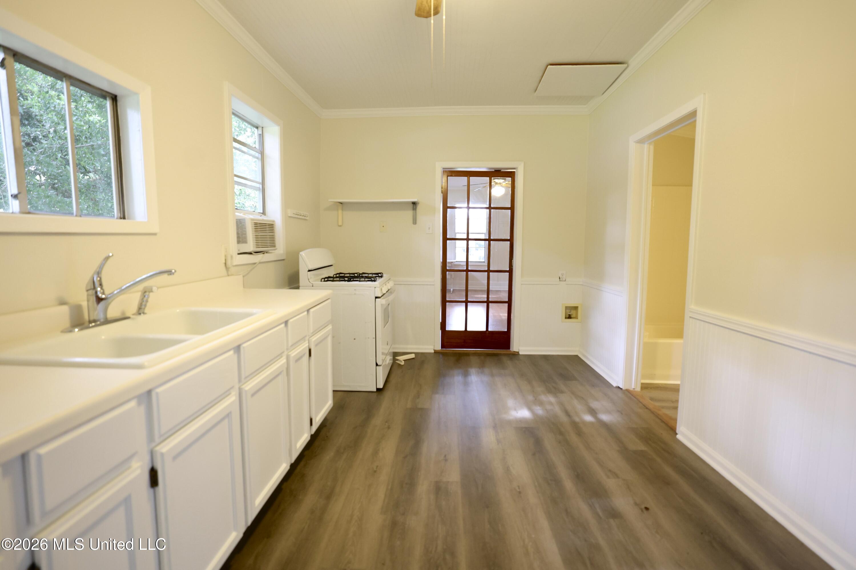 1412 Chestnut Street Property Photo 23