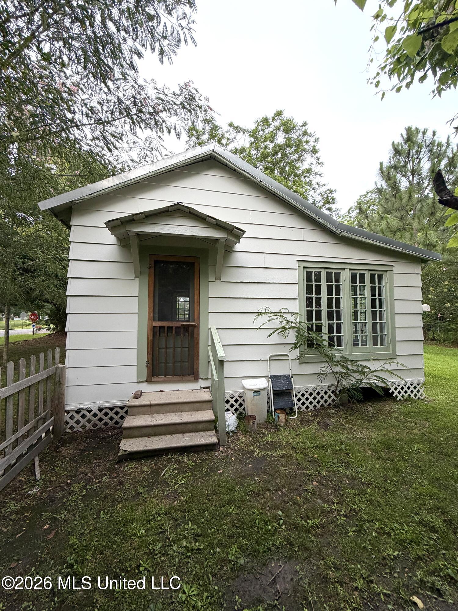 1412 Chestnut Street Property Photo 25