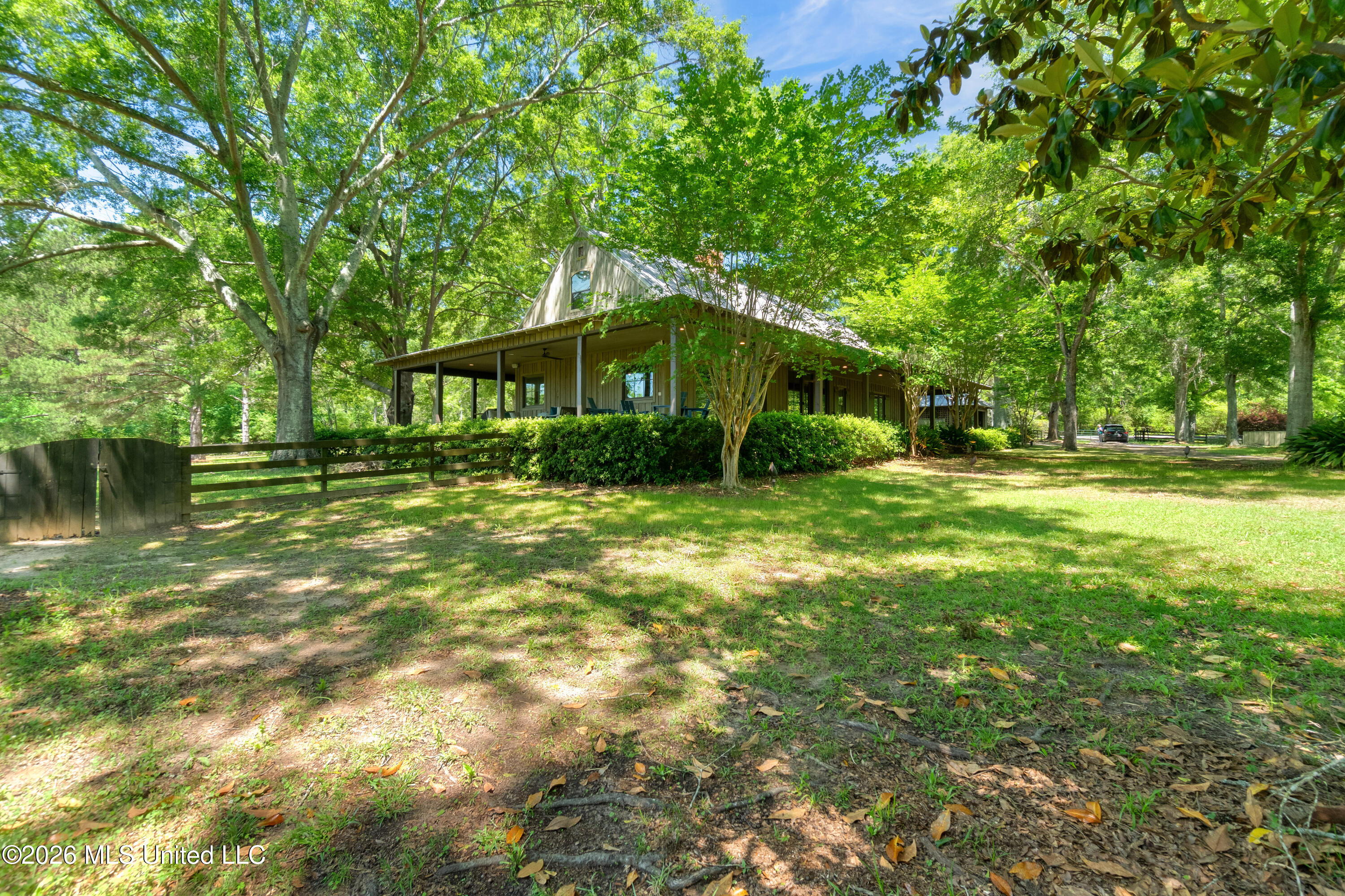 5844 N Williamsburg Road Property Photo 9