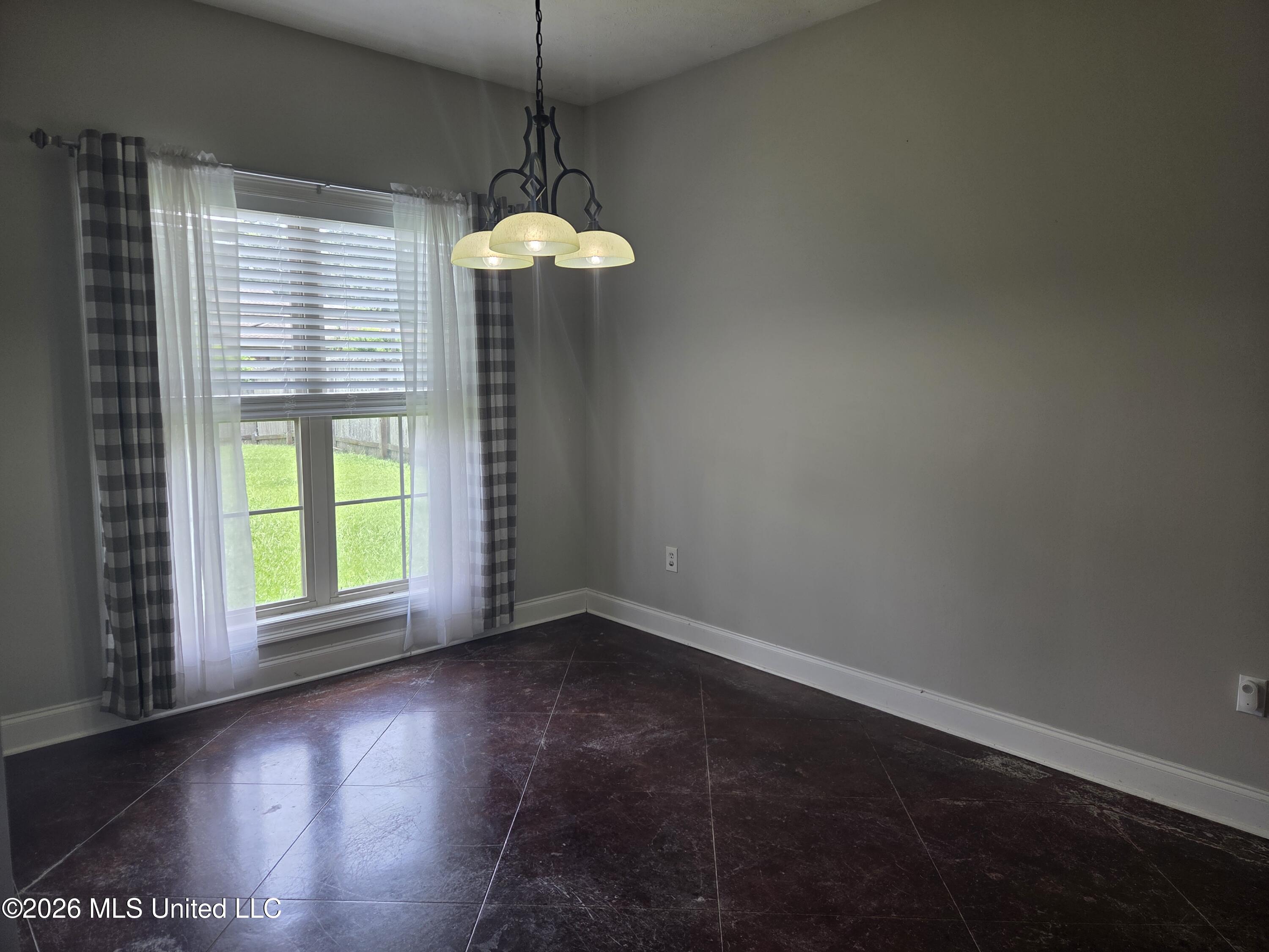 305 Flagstone Drive Property Photo 10